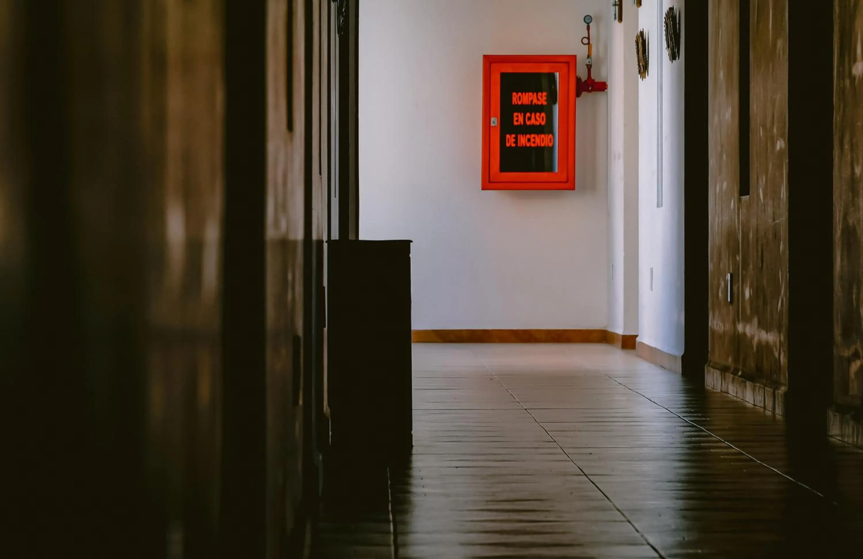 Decorative detail in Hotel La Estación