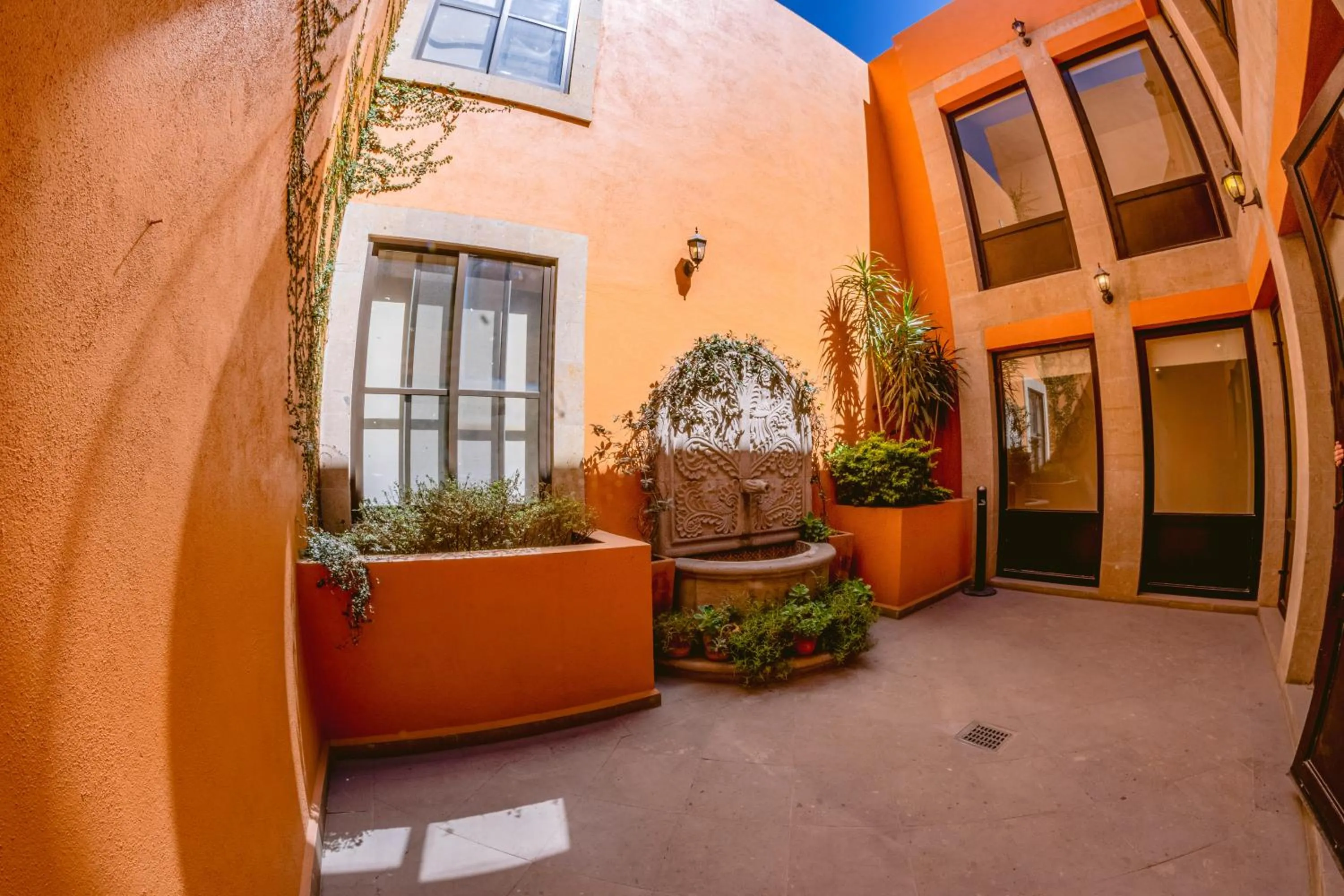 Decorative detail in Hotel La Estación