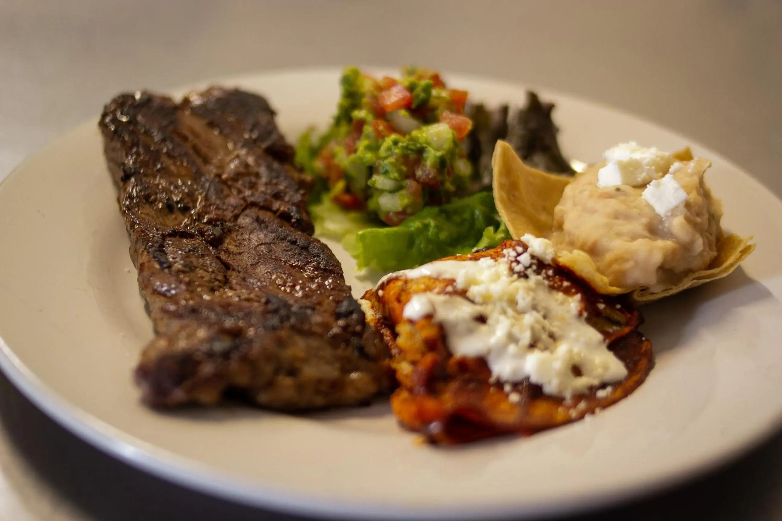 Restaurant/places to eat in Hotel La Estación