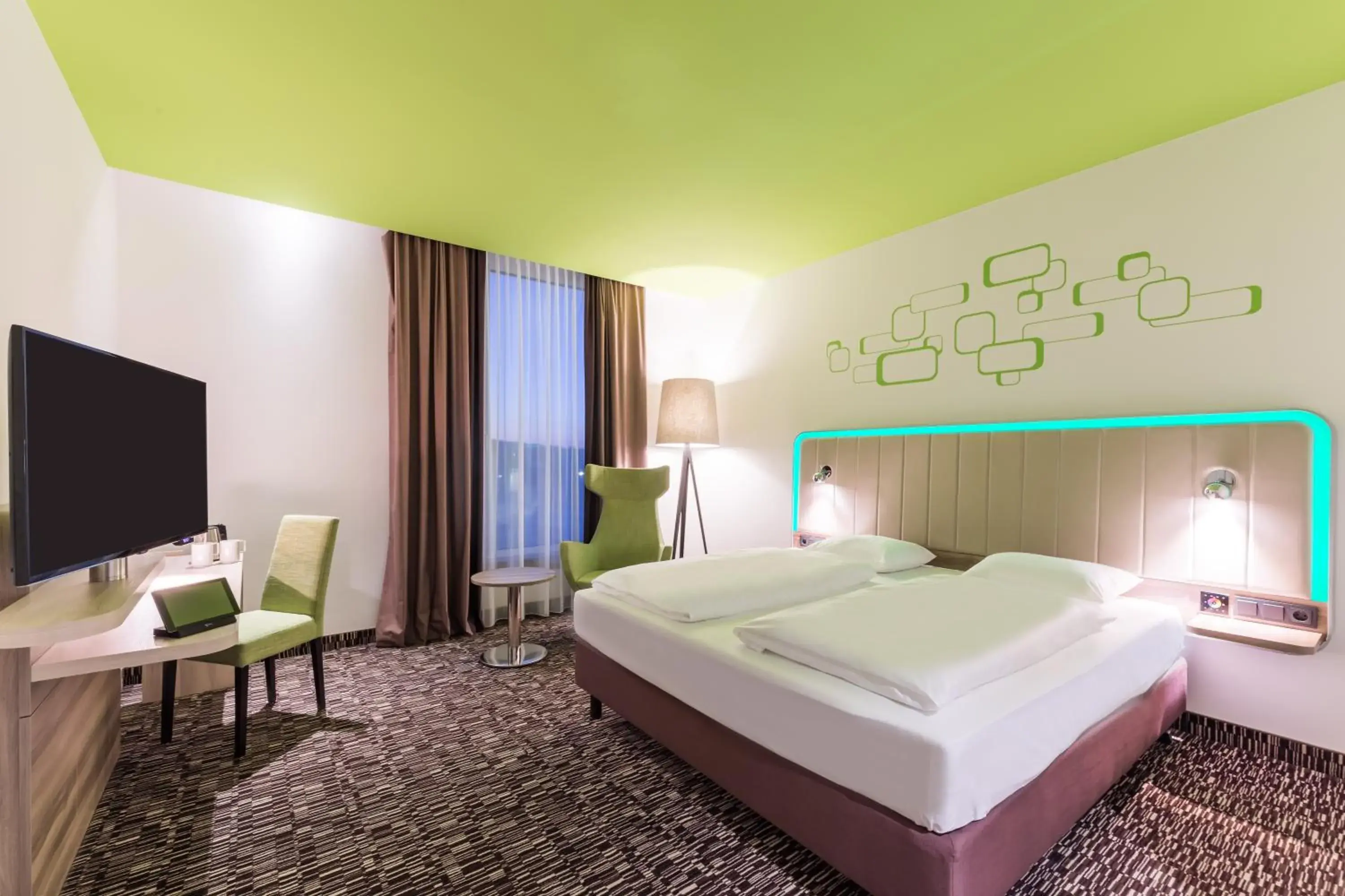 Standard King Room in Park Inn by Radisson Neumarkt Standard King Room in Park Inn by Radisson Neumarkt