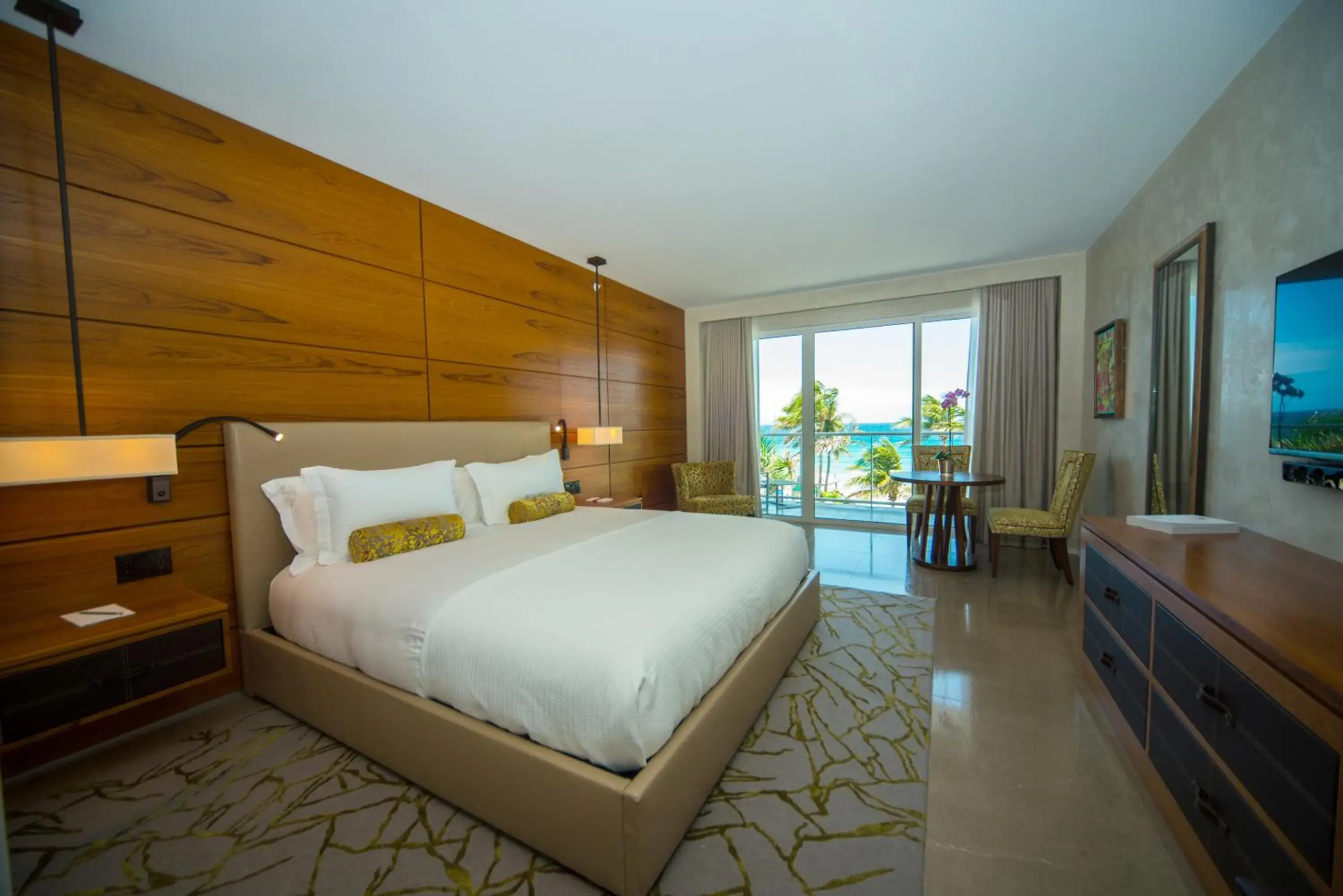 One-Bedroom Suite with Ocean View in Royal Blues Hotel One-Bedroom Suite with Ocean View in Royal Blues Hotel