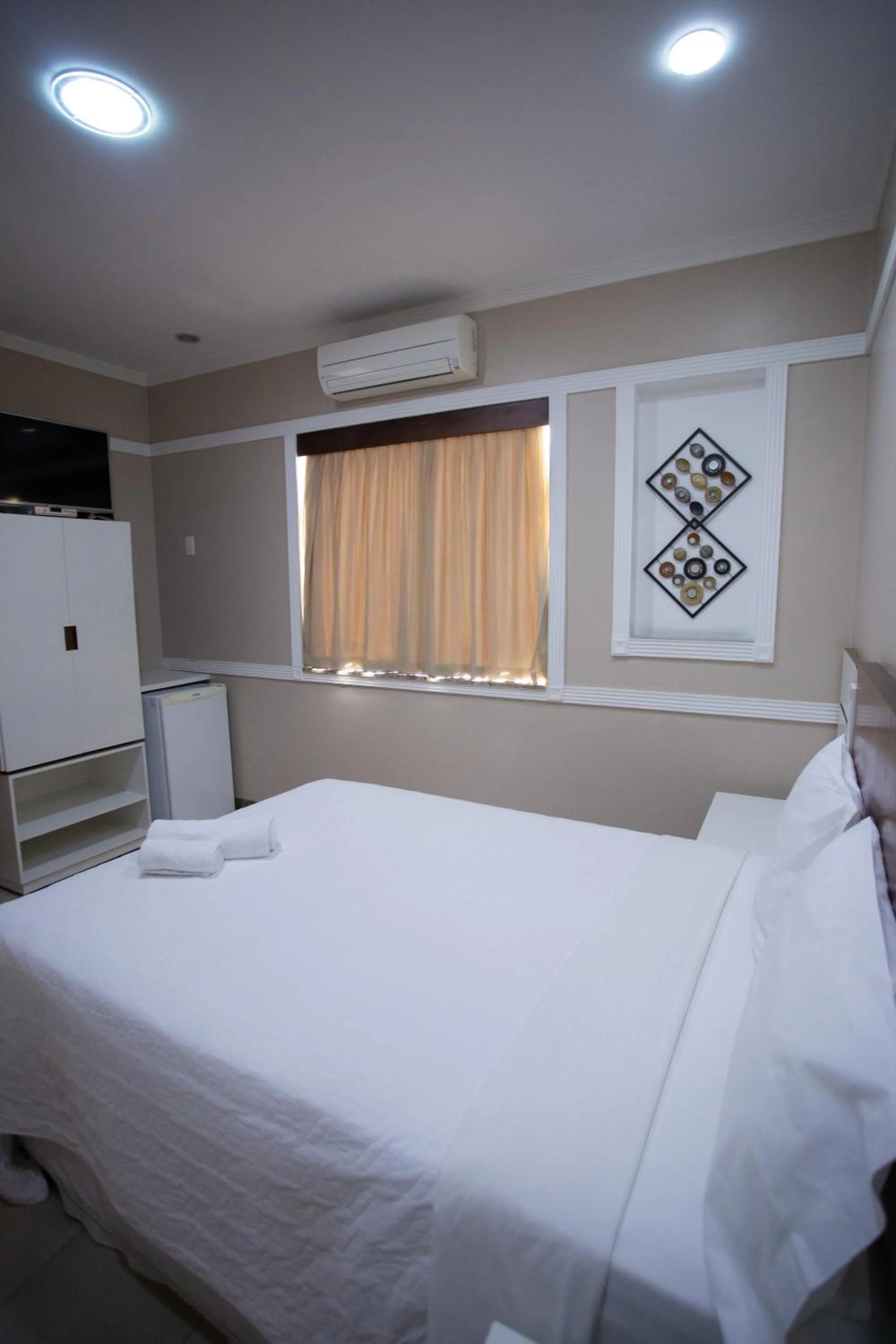 Photo of the whole room, Bed in Benvenuto Palace Hotel