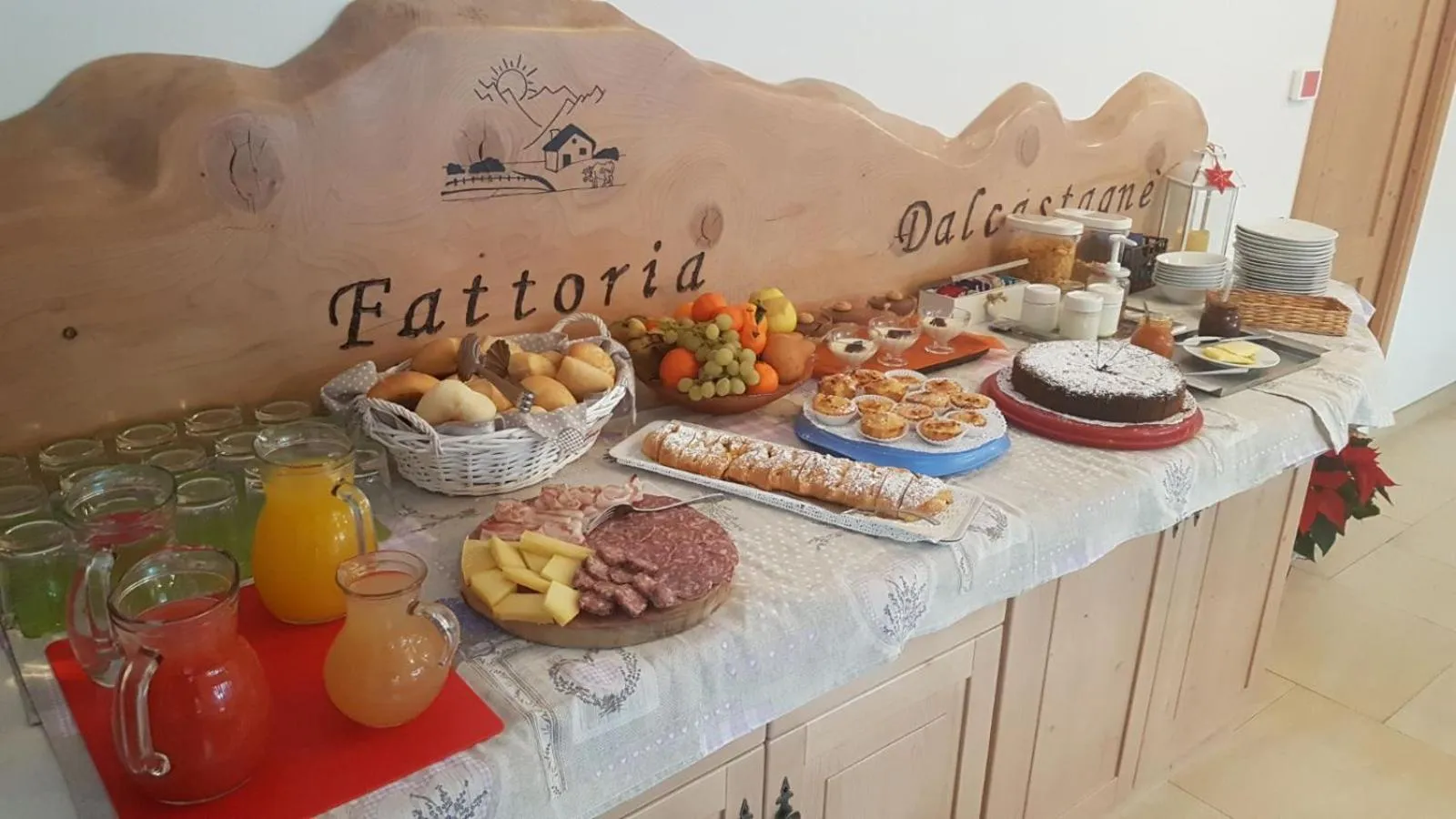 Food and drinks in Agriturismo Fattoria Dalcastagnè