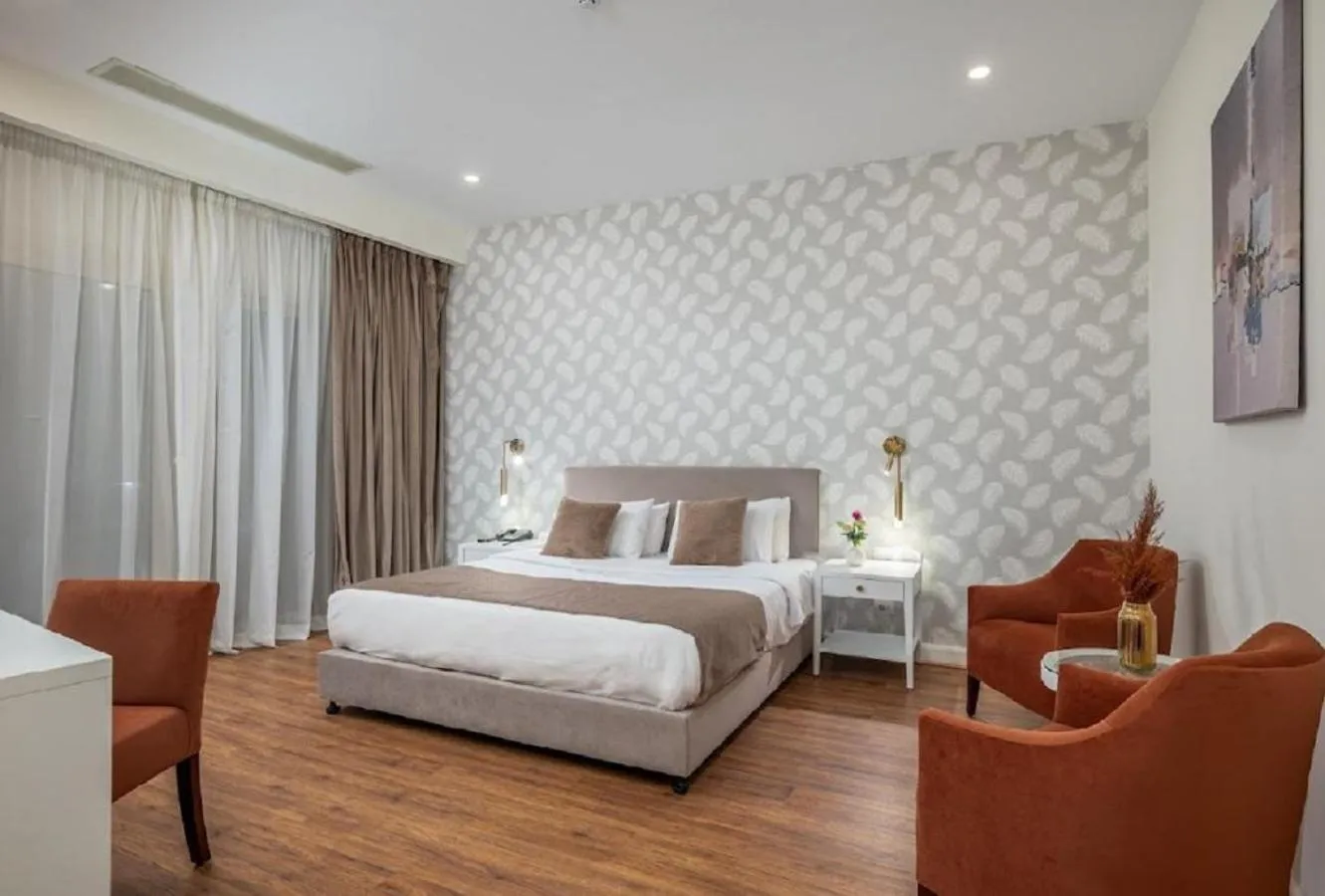 Bedroom, Bed in Tolip Family Park Hotel