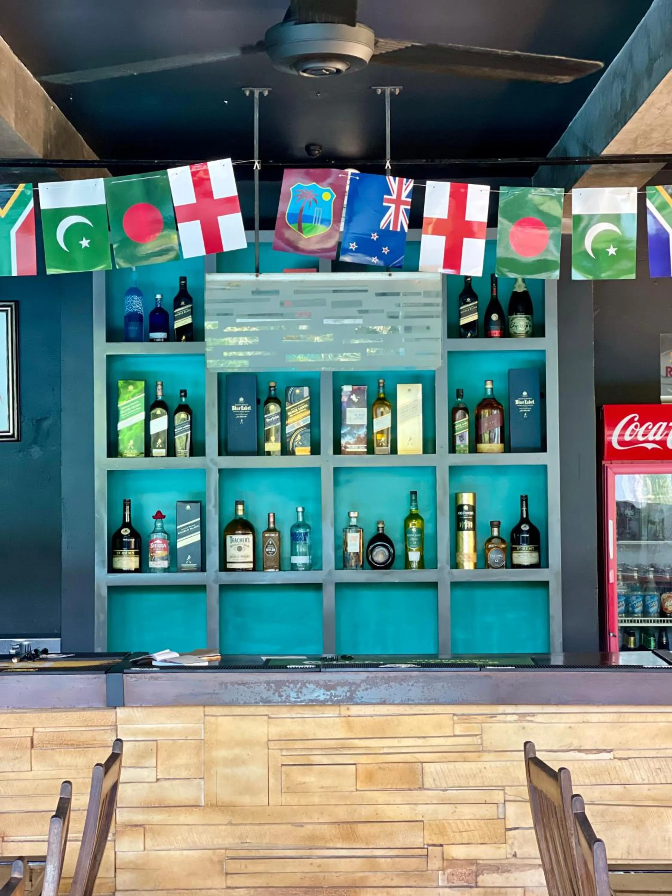 Lounge or bar in Olanro Hotel Negombo