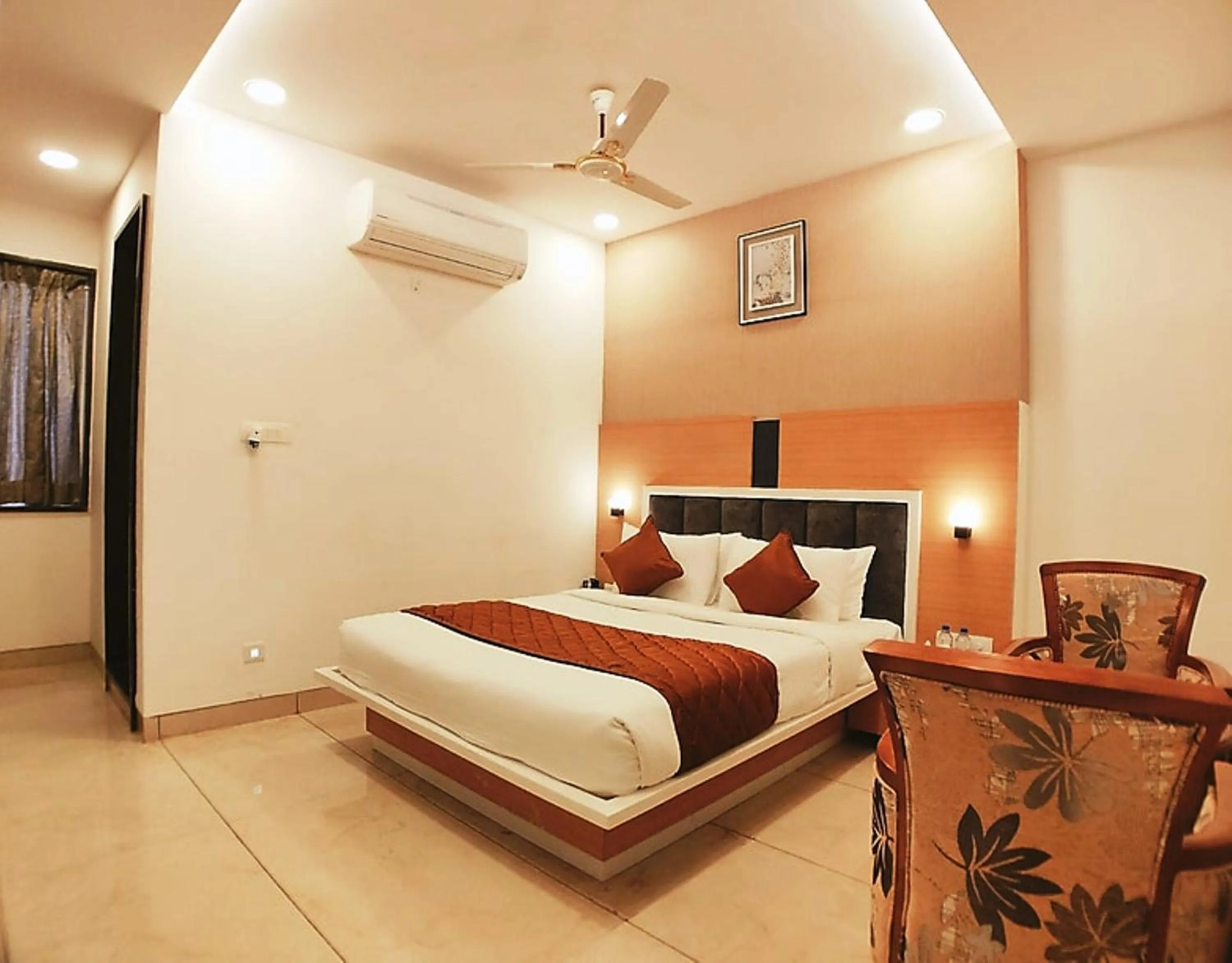 Bed in TGI Insignia Bhopal