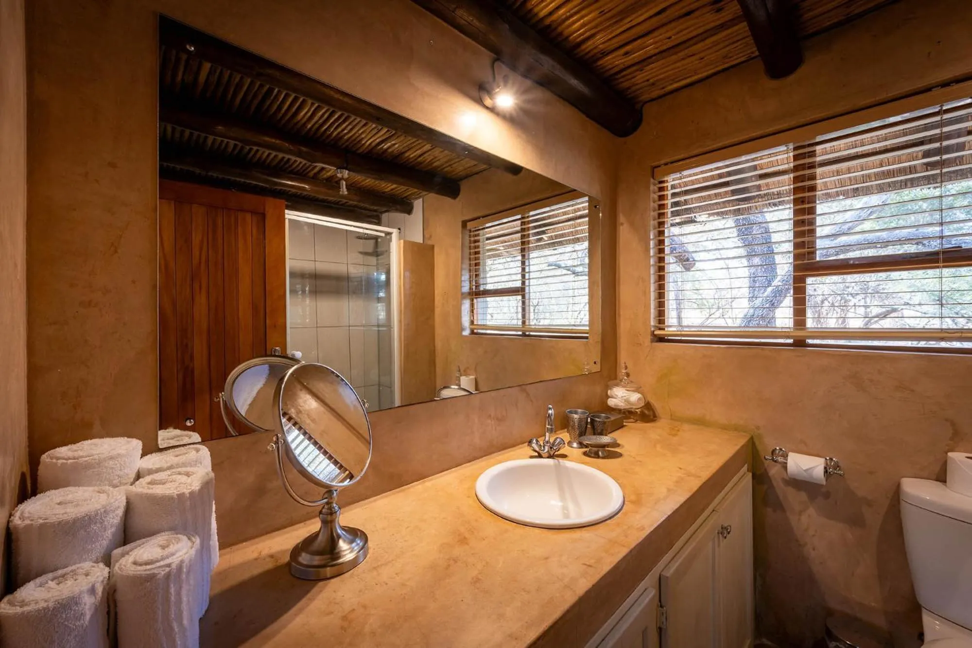 Shower in Karongwe - Kuname Safari Lodge