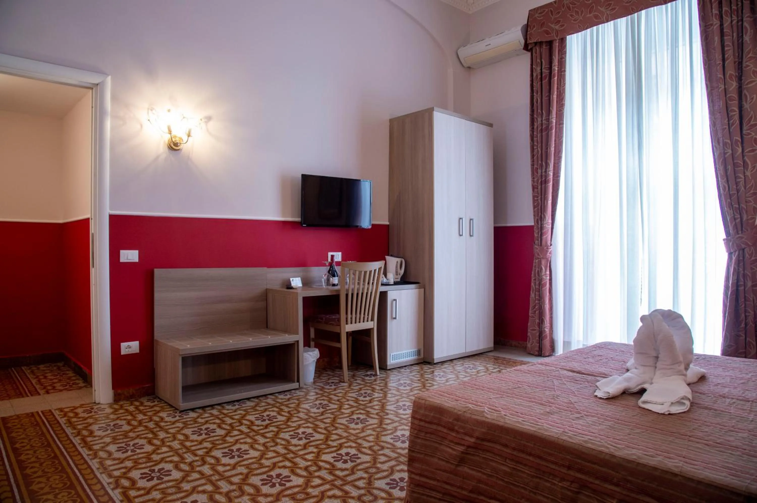 Bedroom, Bed in Domus Napoleone