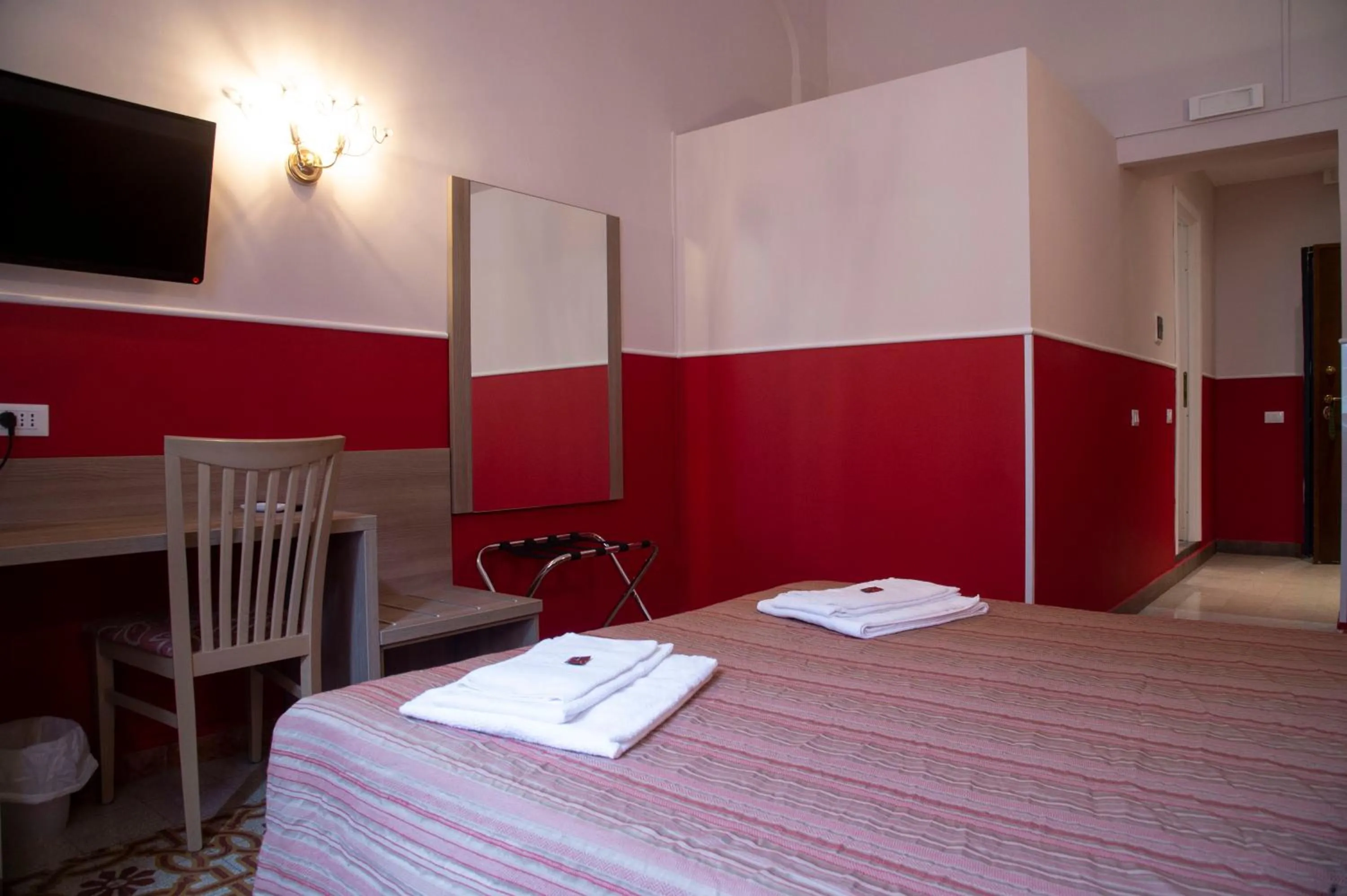 Bedroom, Bed in Domus Napoleone