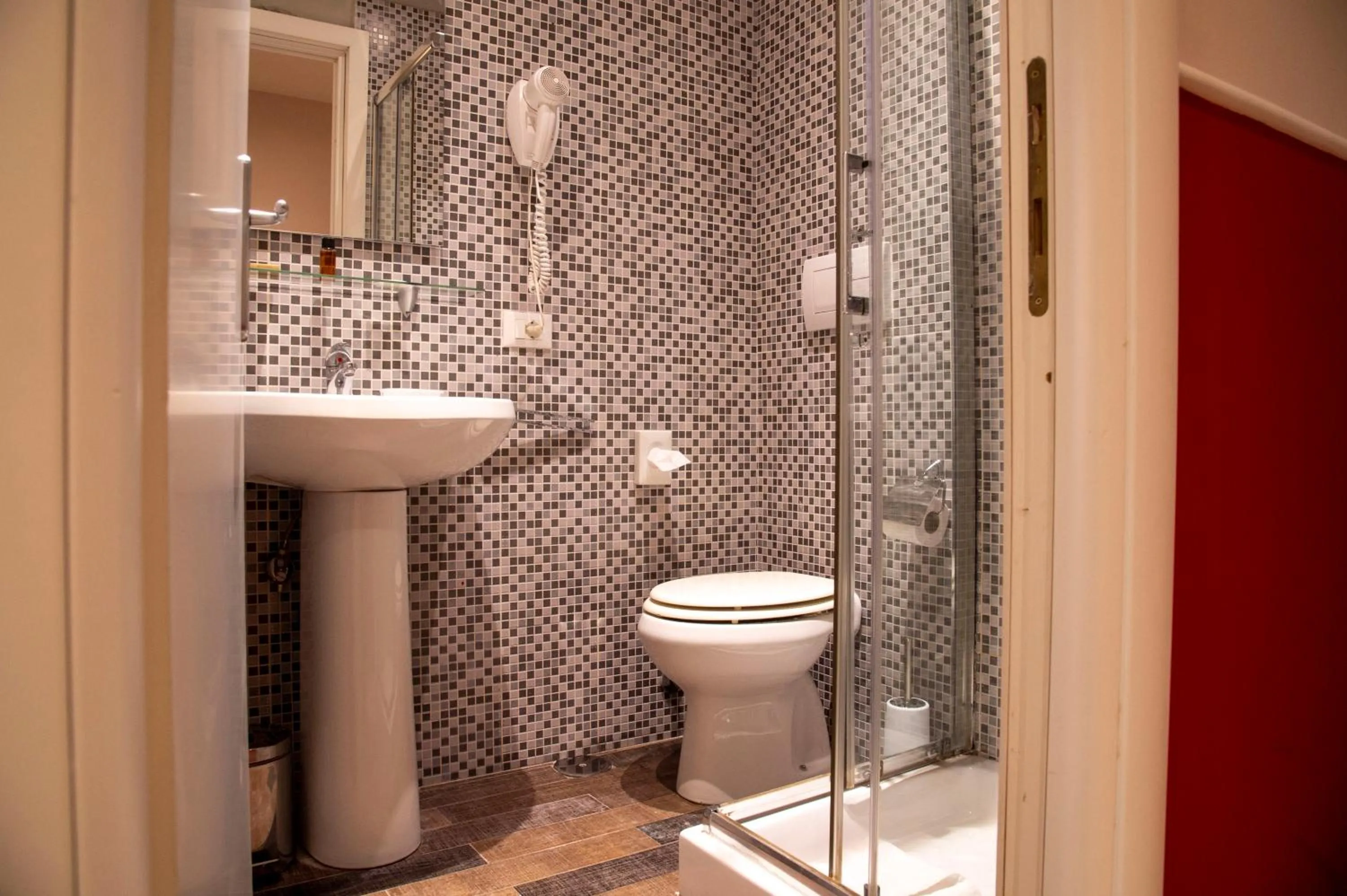 Bathroom in Domus Napoleone