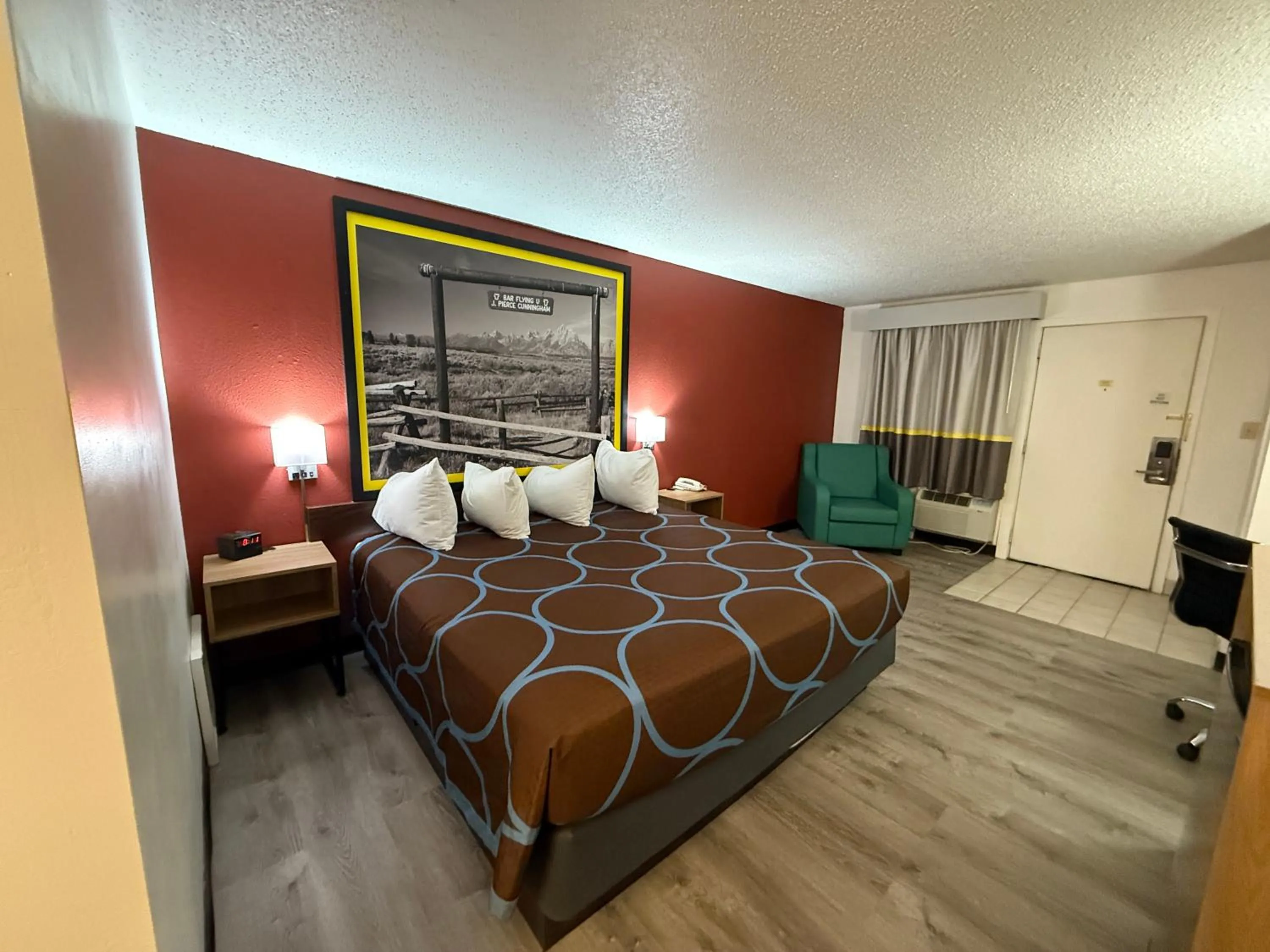 Photo of the whole room, Bed in Super 8 by Wyndham Newcastle