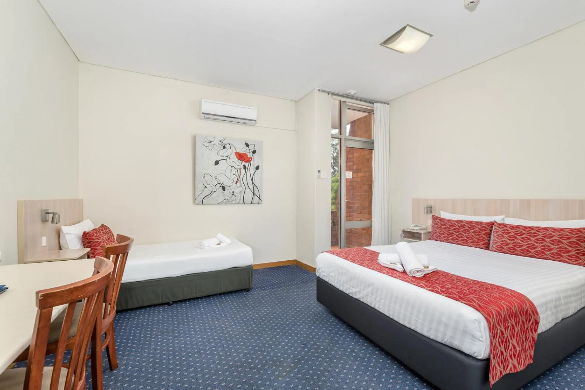 Bed in Tudor Inn Newcastle