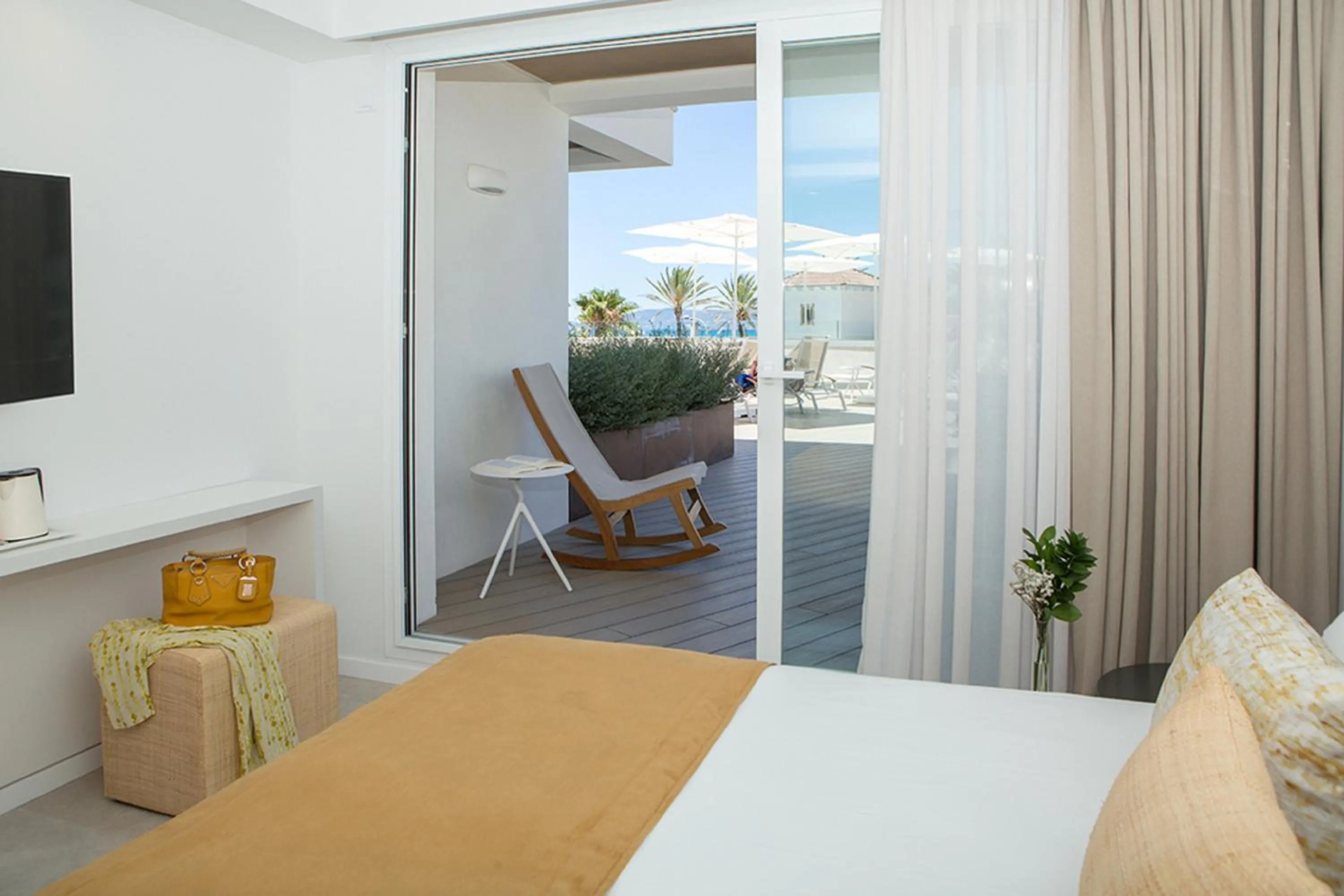 Photo of the whole room, Bed in Myseahouse Flamingo - Adults Only 4* Sup