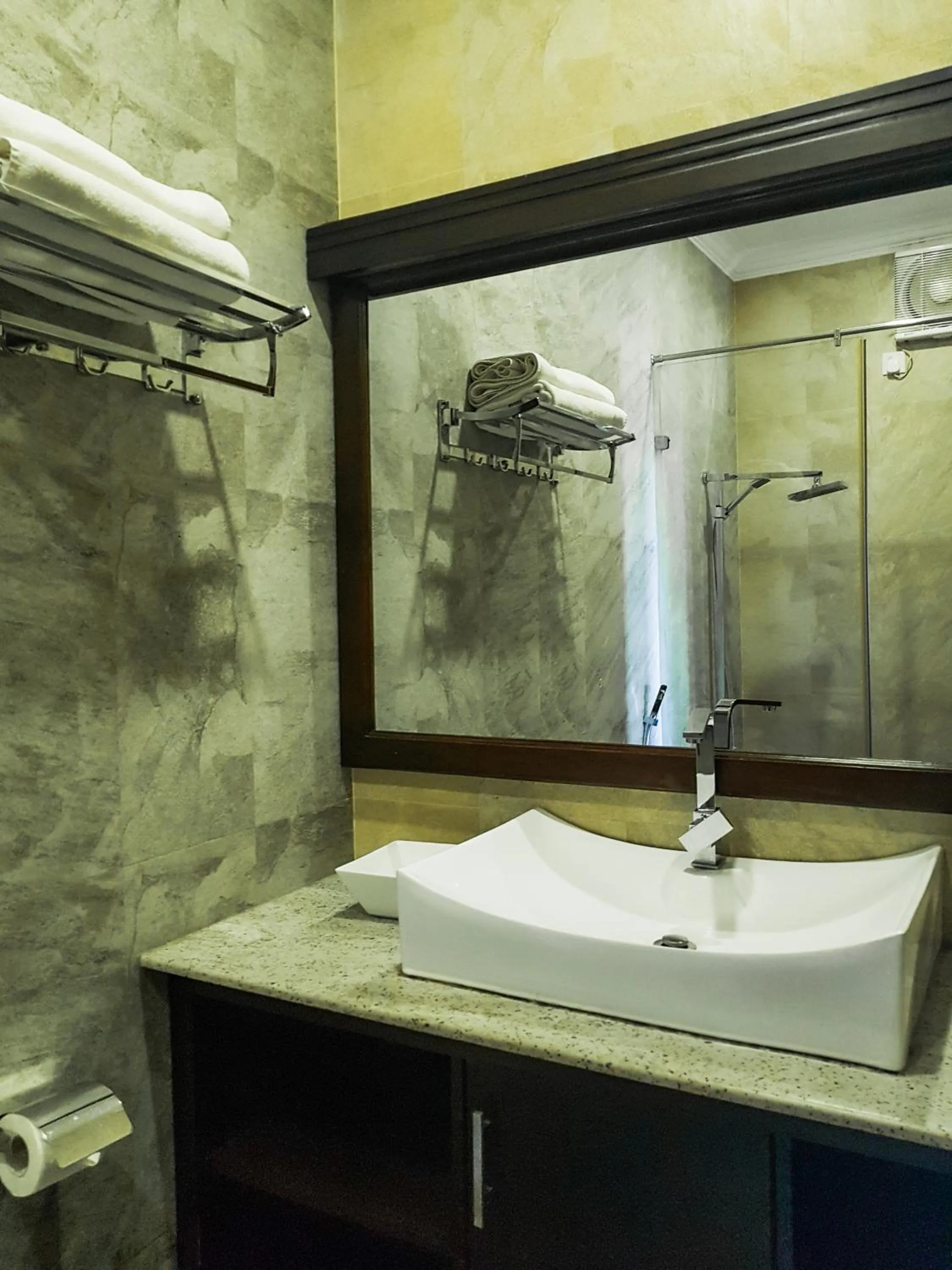 Shower in Galaxy City Hotel