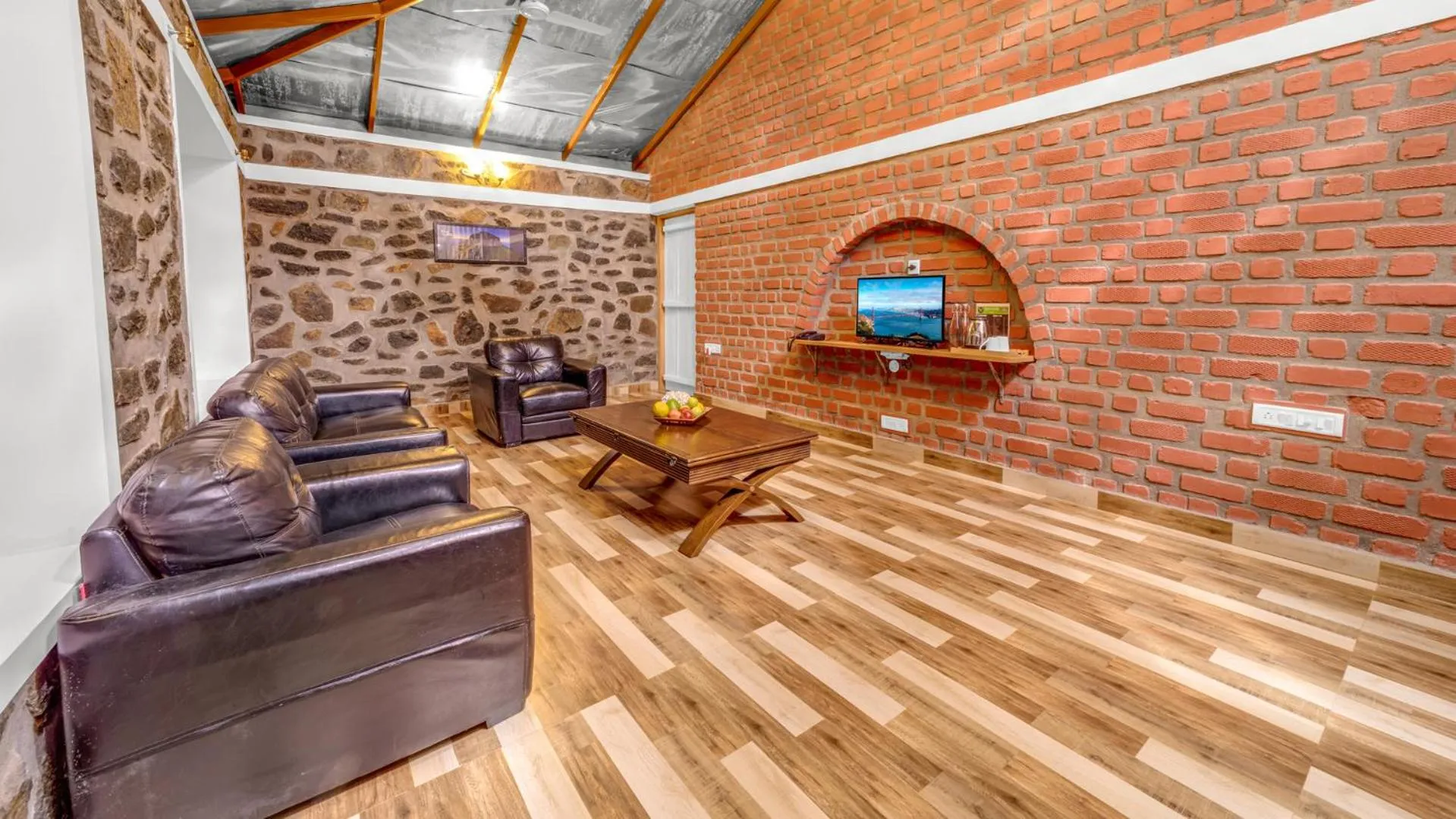 TV and multimedia in Zacs Valley Resort & Wellness Retreat Kodaikanal