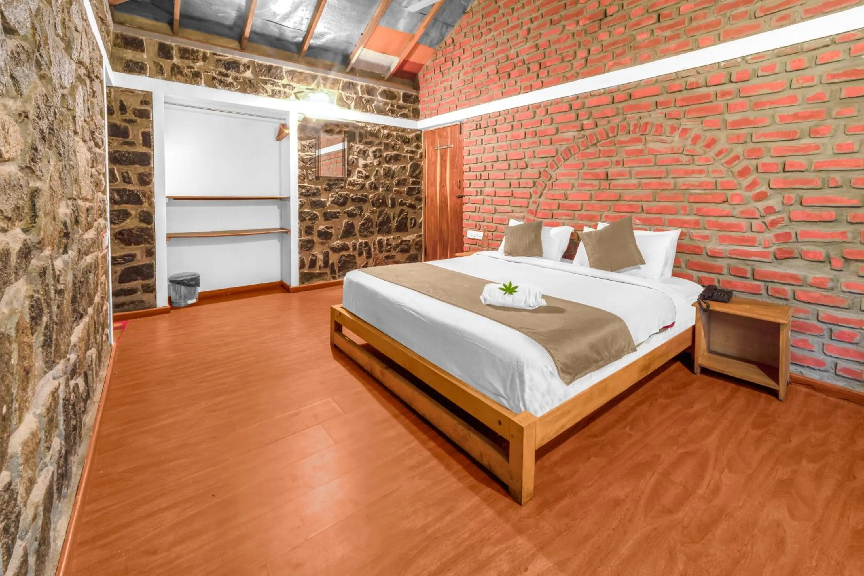 Photo of the whole room, Bed in Zacs Valley Resort & Wellness Retreat Kodaikanal