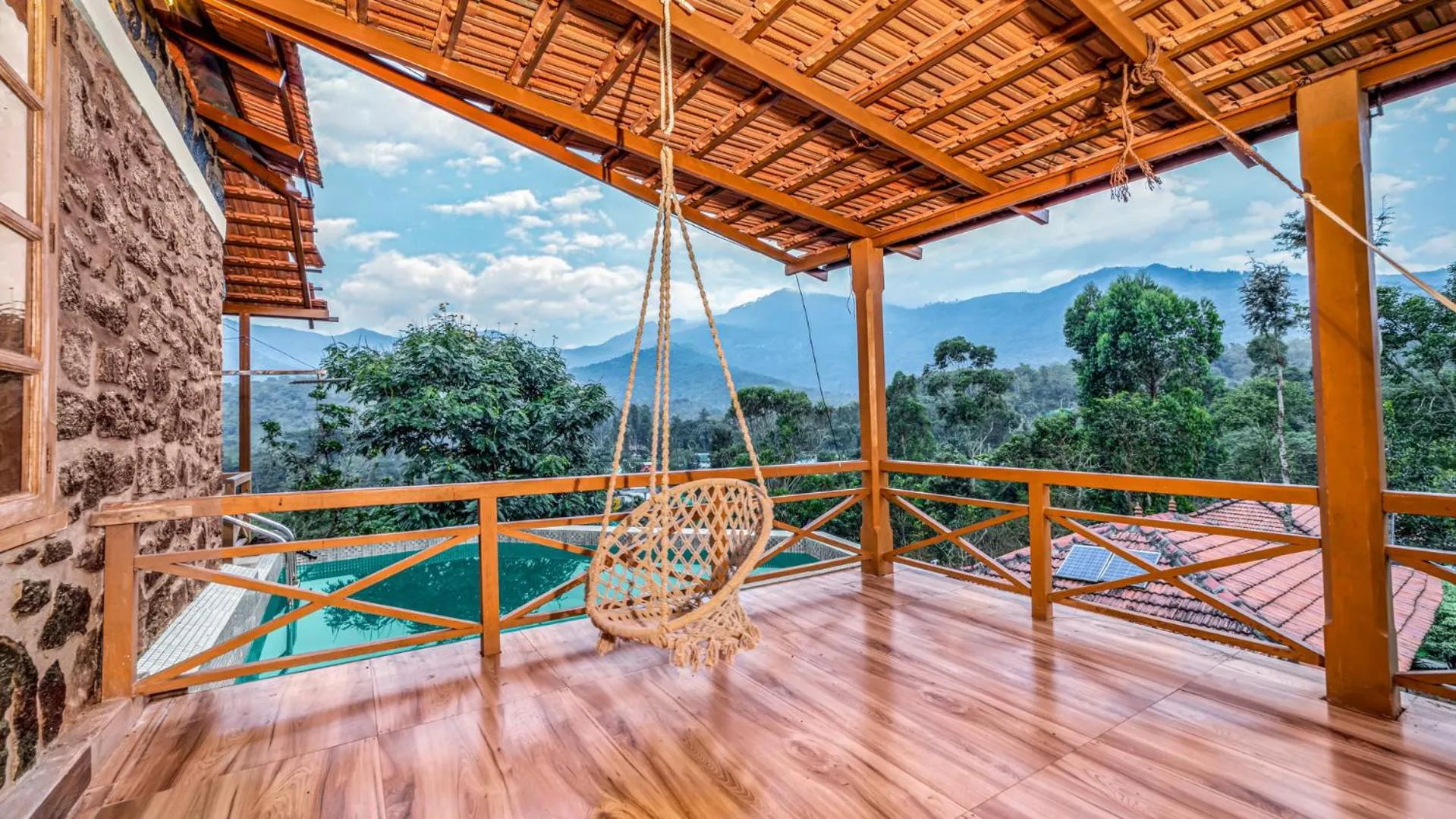 Balcony/Terrace in Zacs Valley Resort & Wellness Retreat Kodaikanal