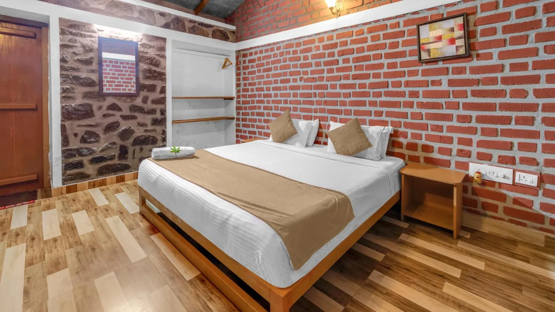 Photo of the whole room, Bed in Zacs Valley Resort & Wellness Retreat Kodaikanal