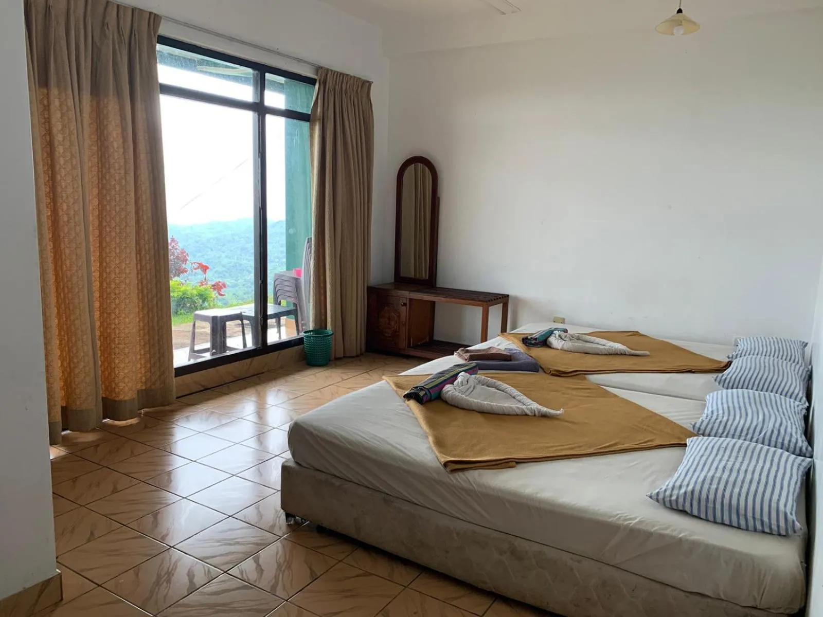 Photo of the whole room, Bed in Green View Holiday Resort