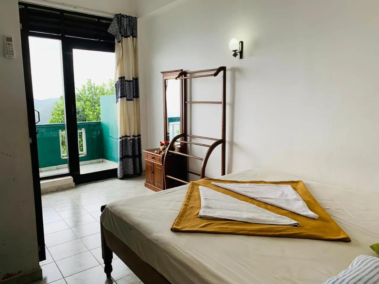 Photo of the whole room, Bed in Green View Holiday Resort