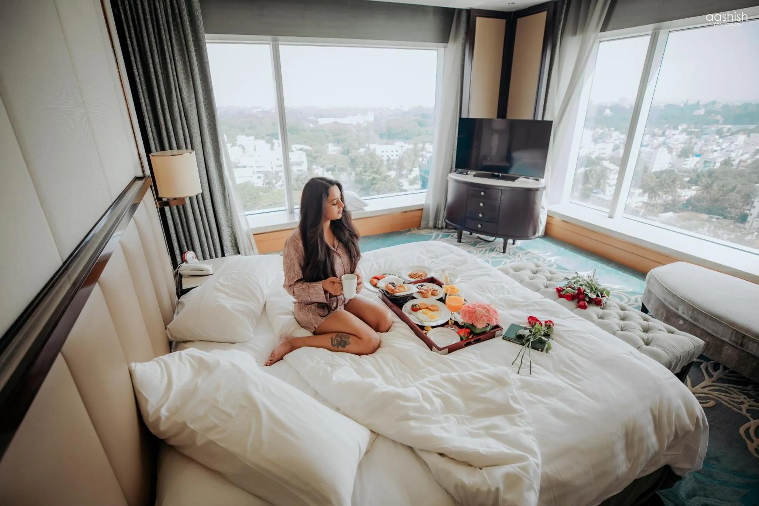 Guests, Bed in Shangri-La Bengaluru
