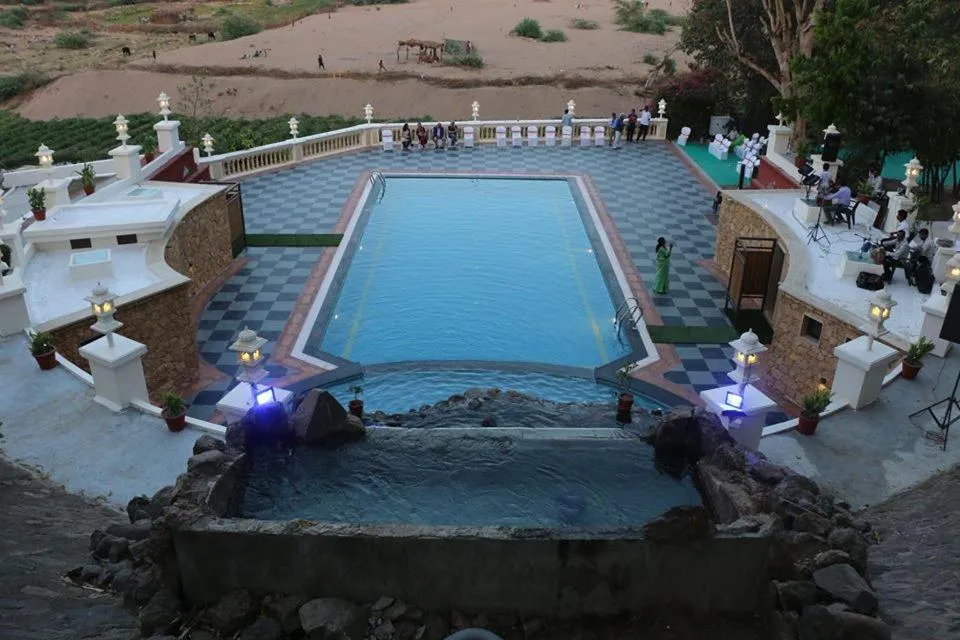 Village Live In Resort, Chail