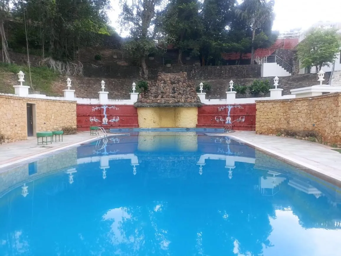 Village Live In Resort, Chail