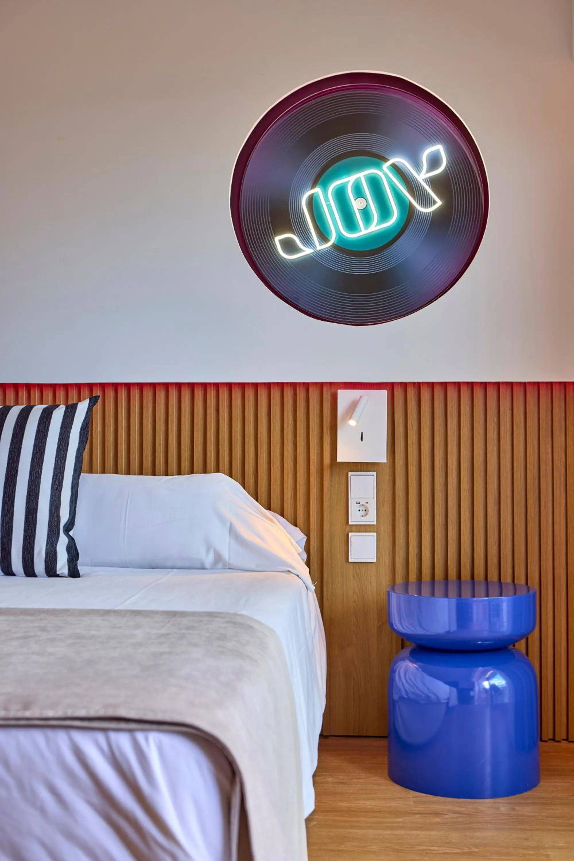 Bed in Universal Hotel Neptuno - Adults Only