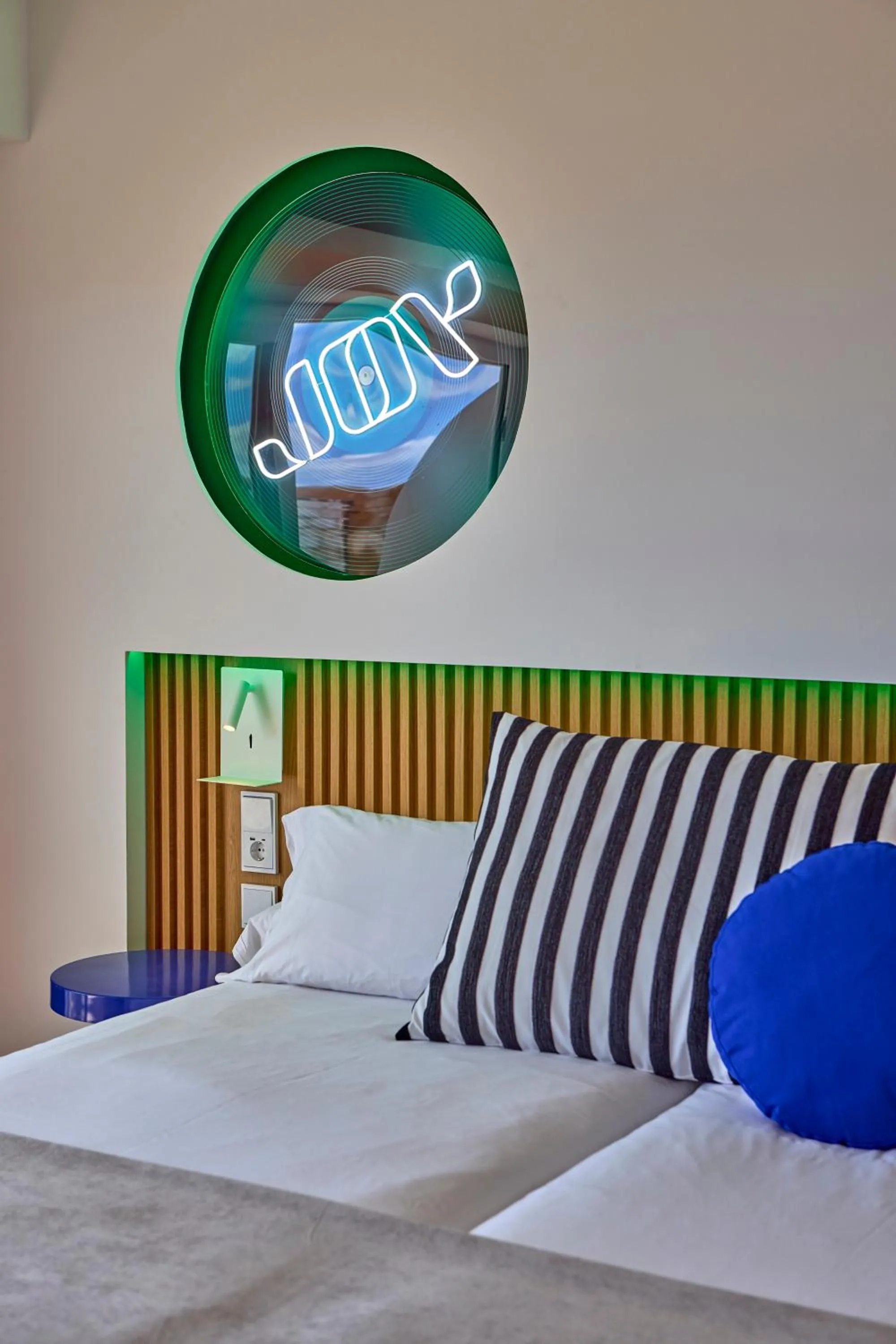 Bed in Universal Hotel Neptuno - Adults Only