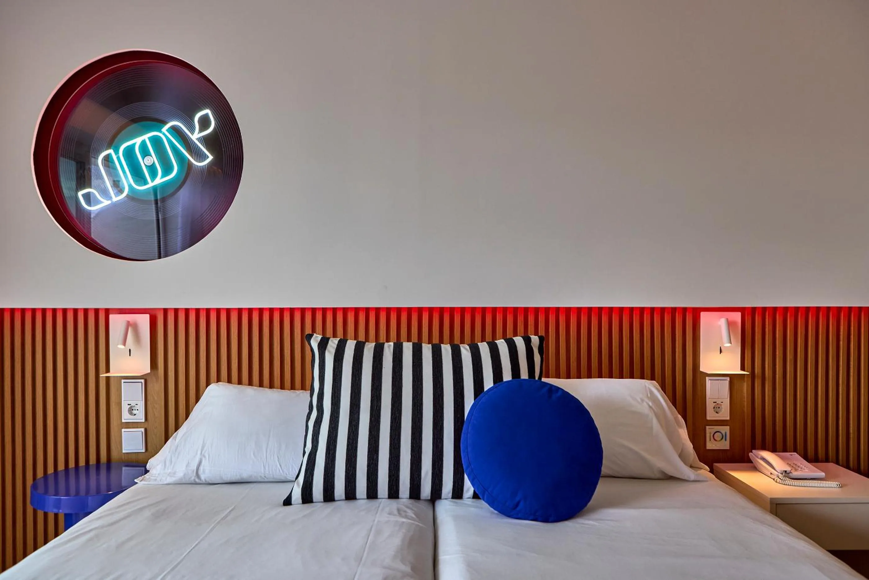 Bed in Universal Hotel Neptuno - Adults Only