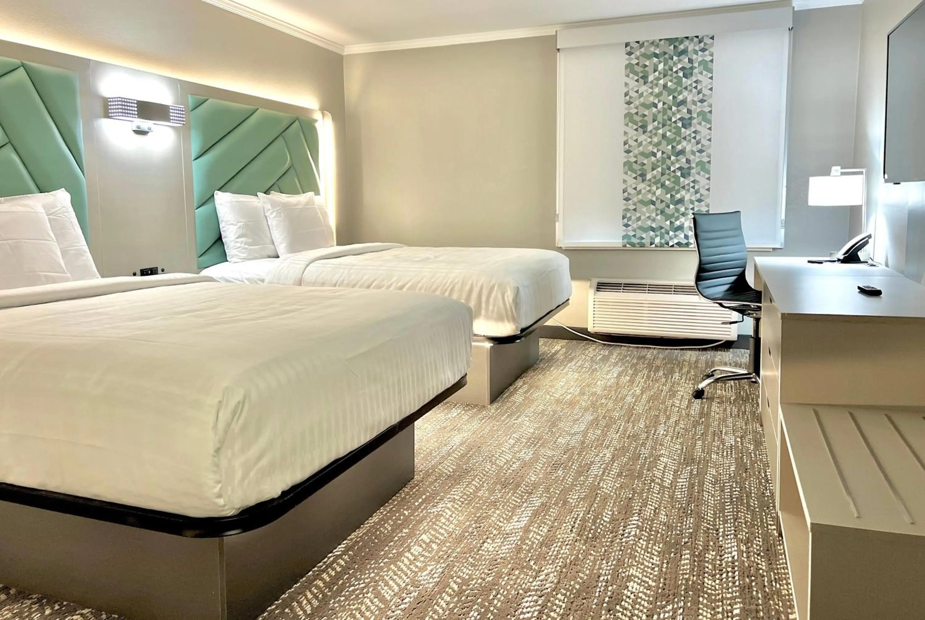 Photo of the whole room, Bed in Wingate by Wyndham Jackson