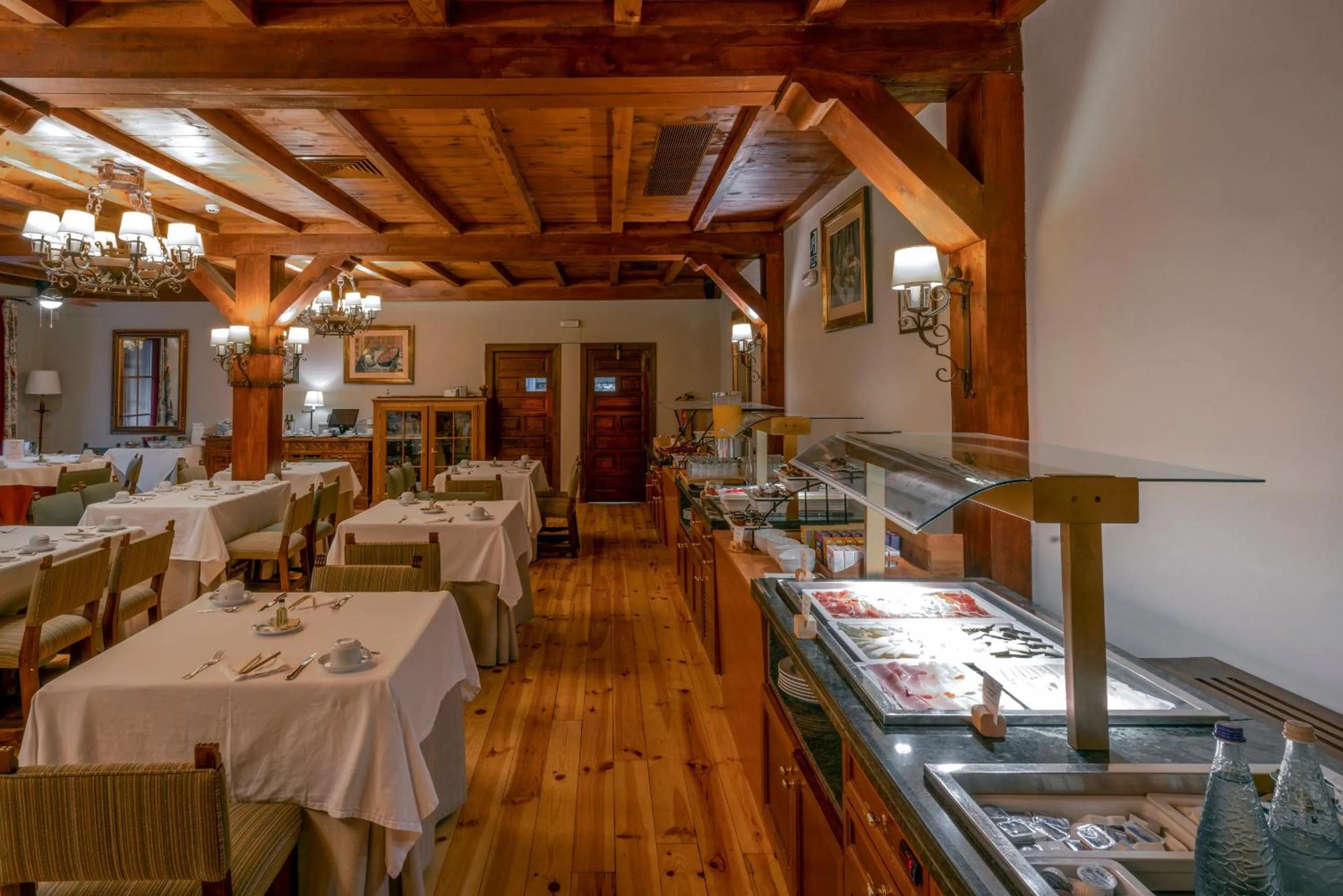 Breakfast in Parador de Bielsa