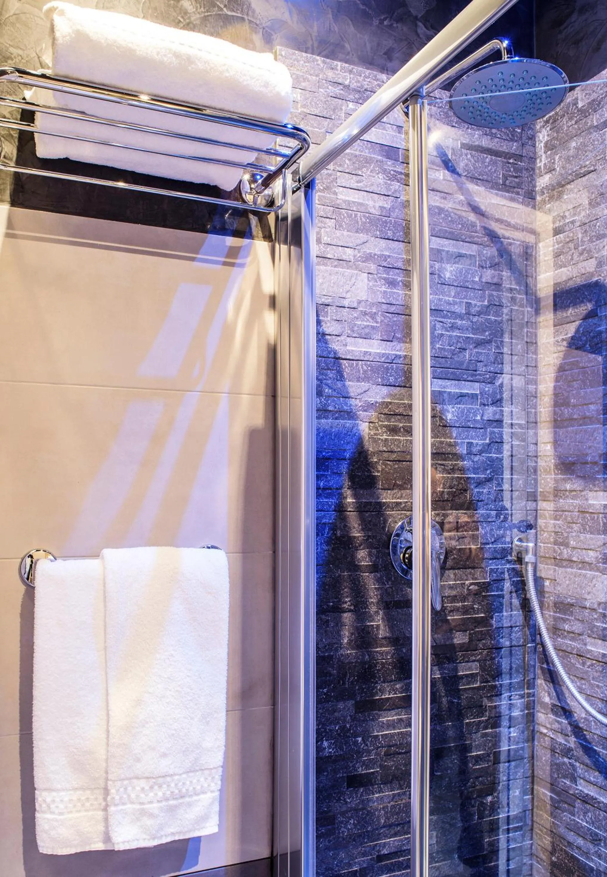 Bathroom in Vaticano Julia Guest House