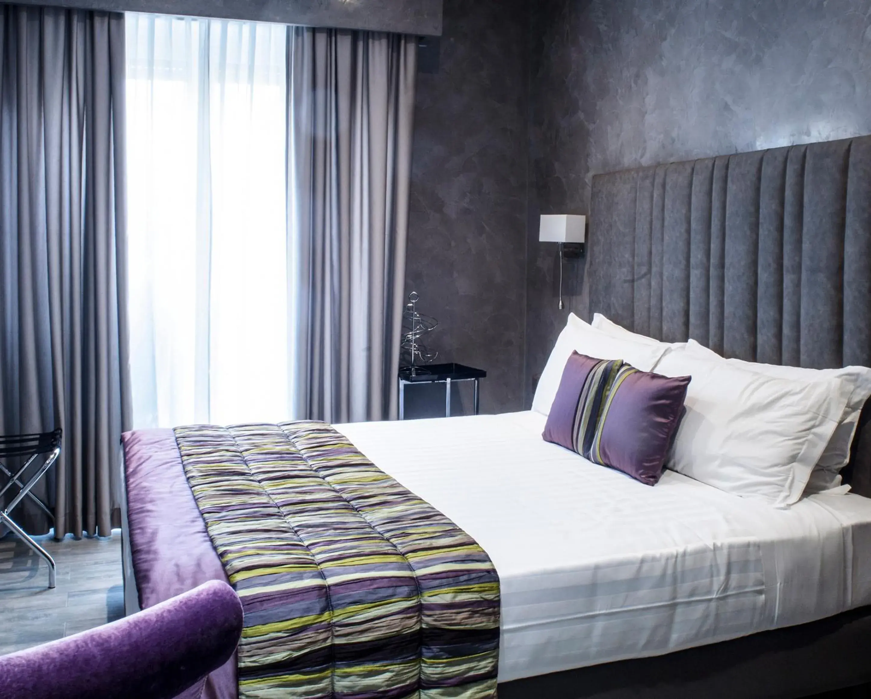 Deluxe Double or Twin Room with Balcony in Vaticano Julia Guest House Deluxe Double or Twin Room with Balcony in Vaticano Julia Guest House