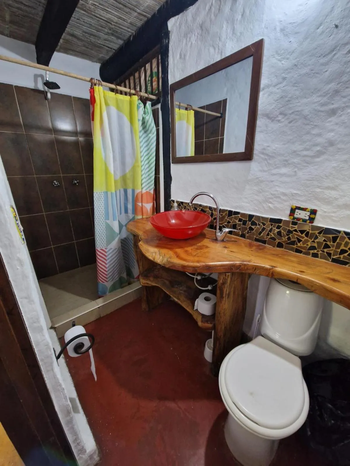 Toilet in Coffee Tree Boutique Hostel