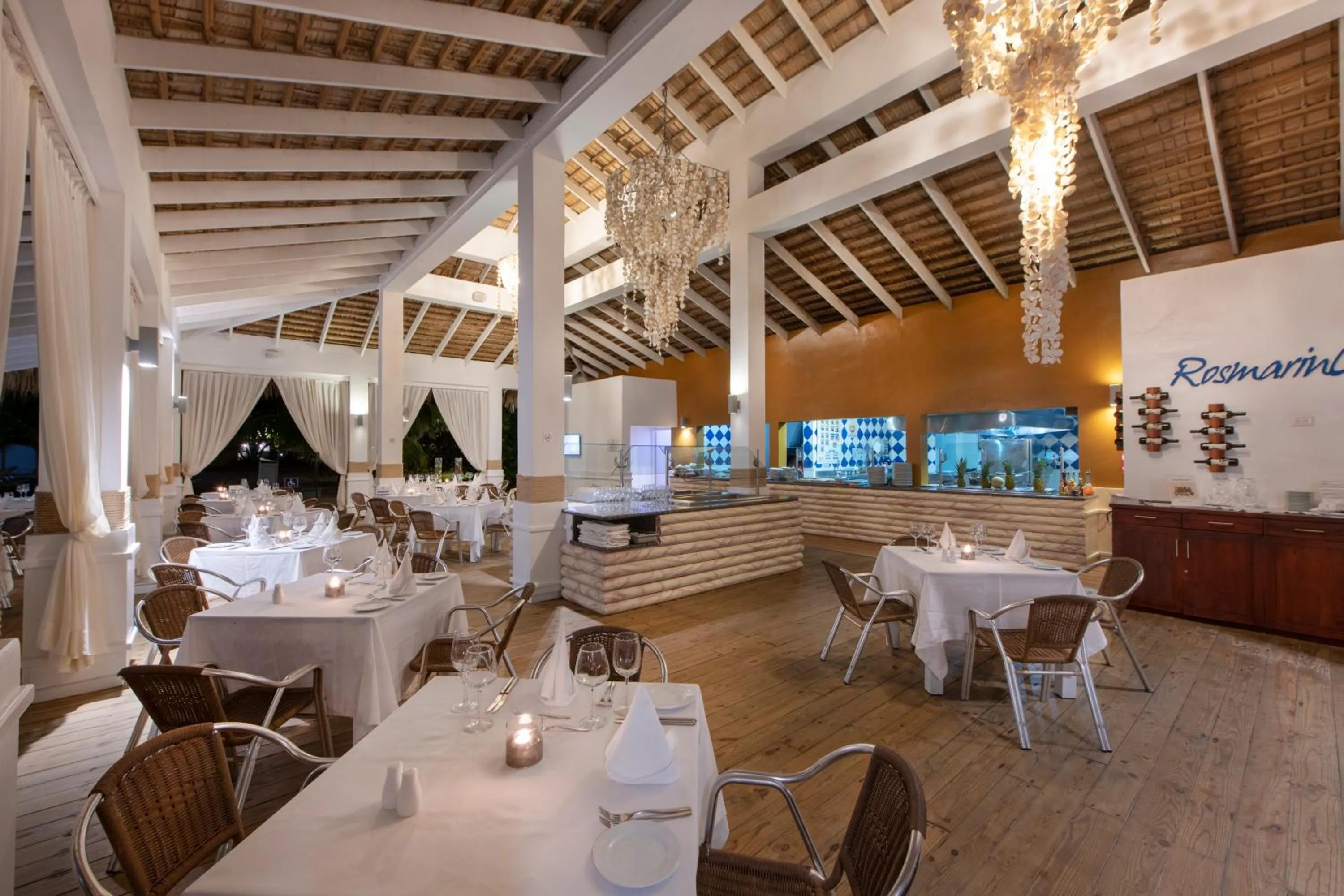 Restaurant/places to eat in Viva Heavens by Wyndham, A Trademark All Inclusive