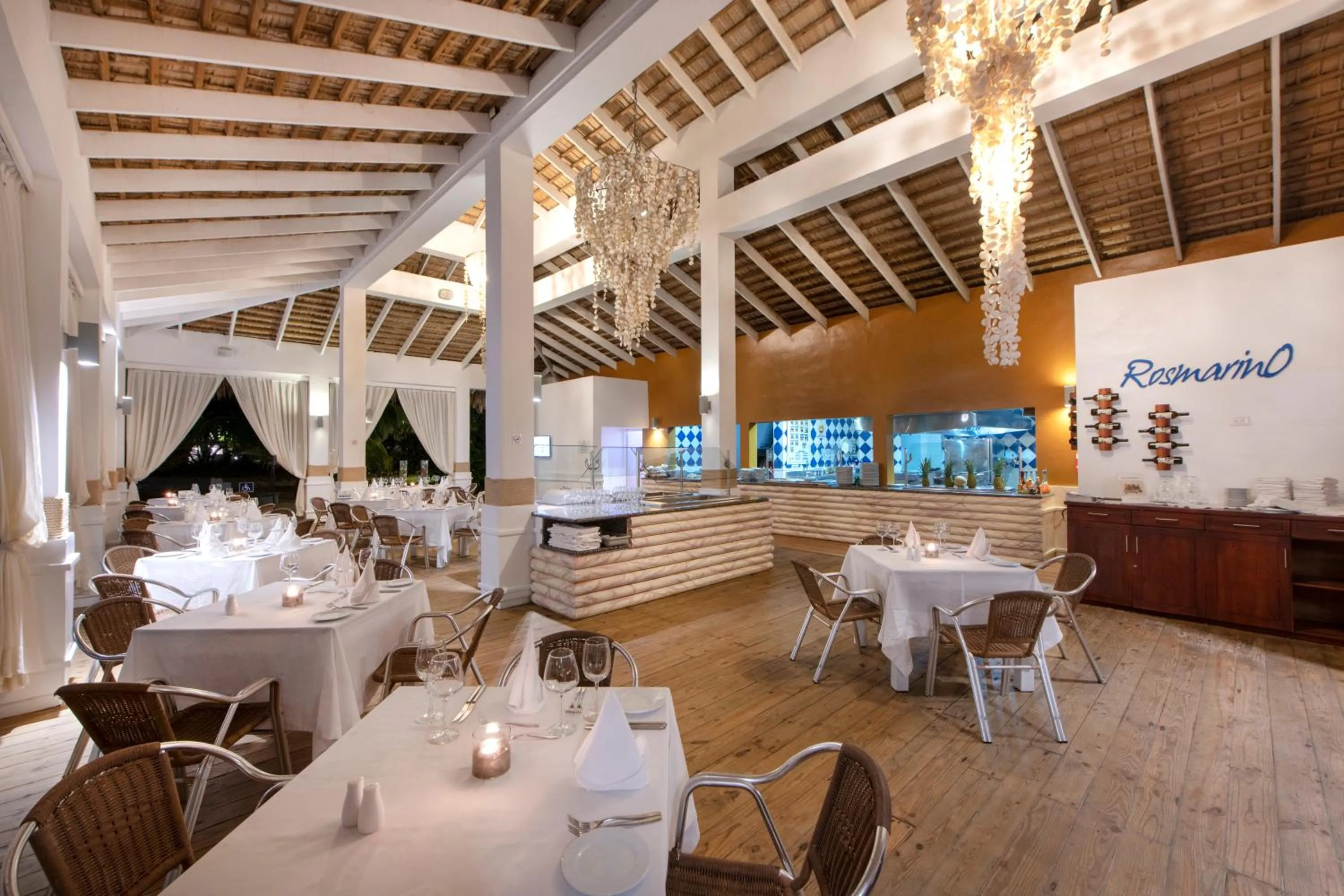 Restaurant/places to eat in Viva Heavens by Wyndham, A Trademark All Inclusive