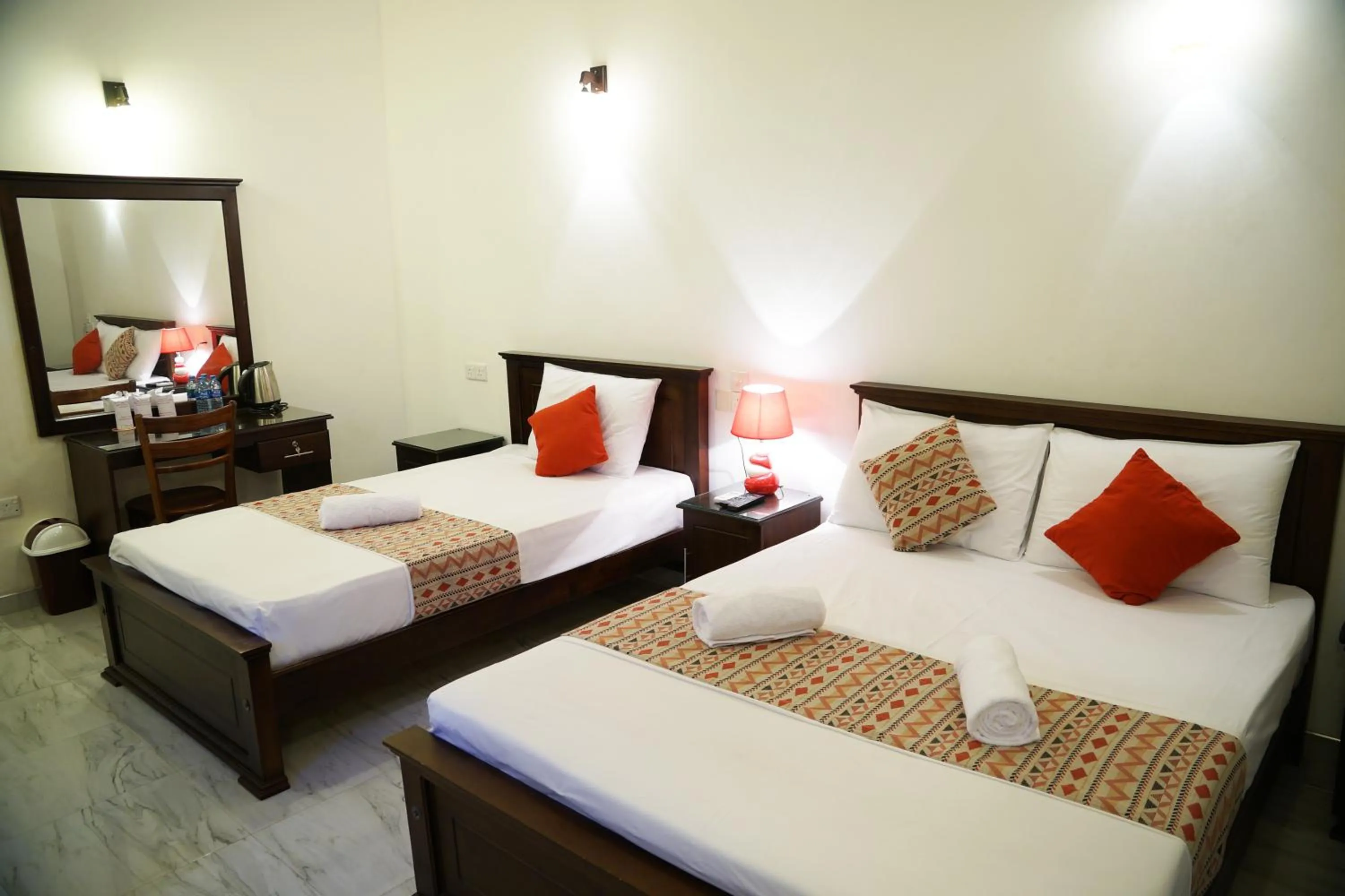 Photo of the whole room, Bed in Kandy Moon Hills Hotel