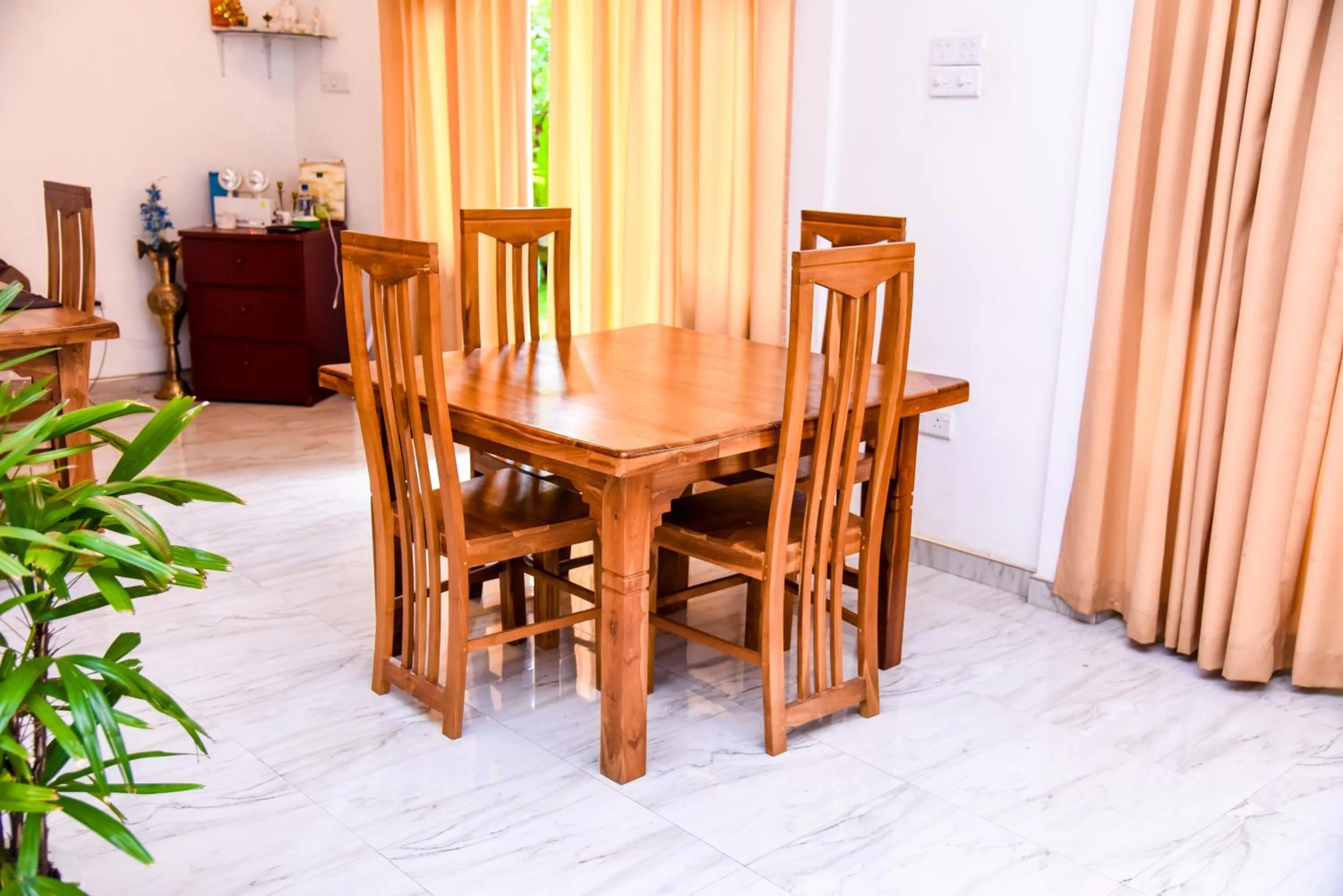 Restaurant/places to eat in Kandy Moon Hills Hotel