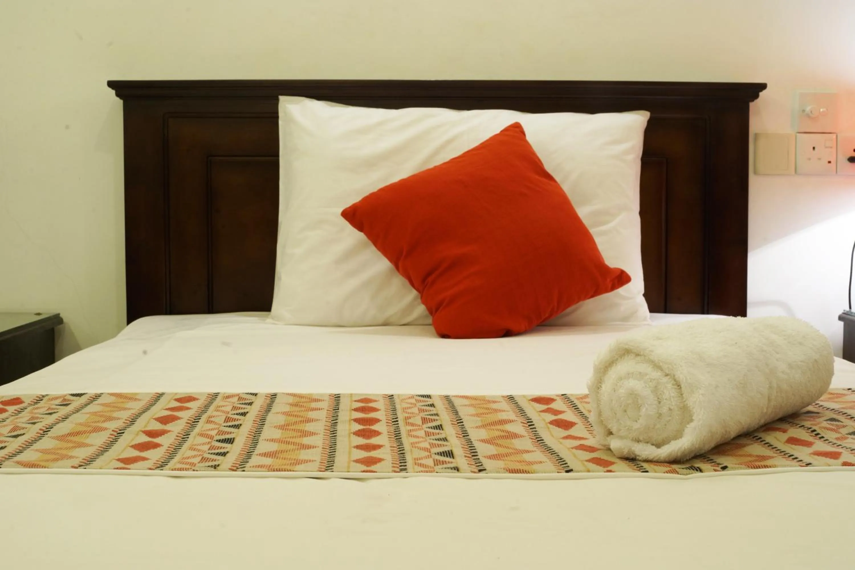 Bedroom, Bed in Kandy Moon Hills Hotel