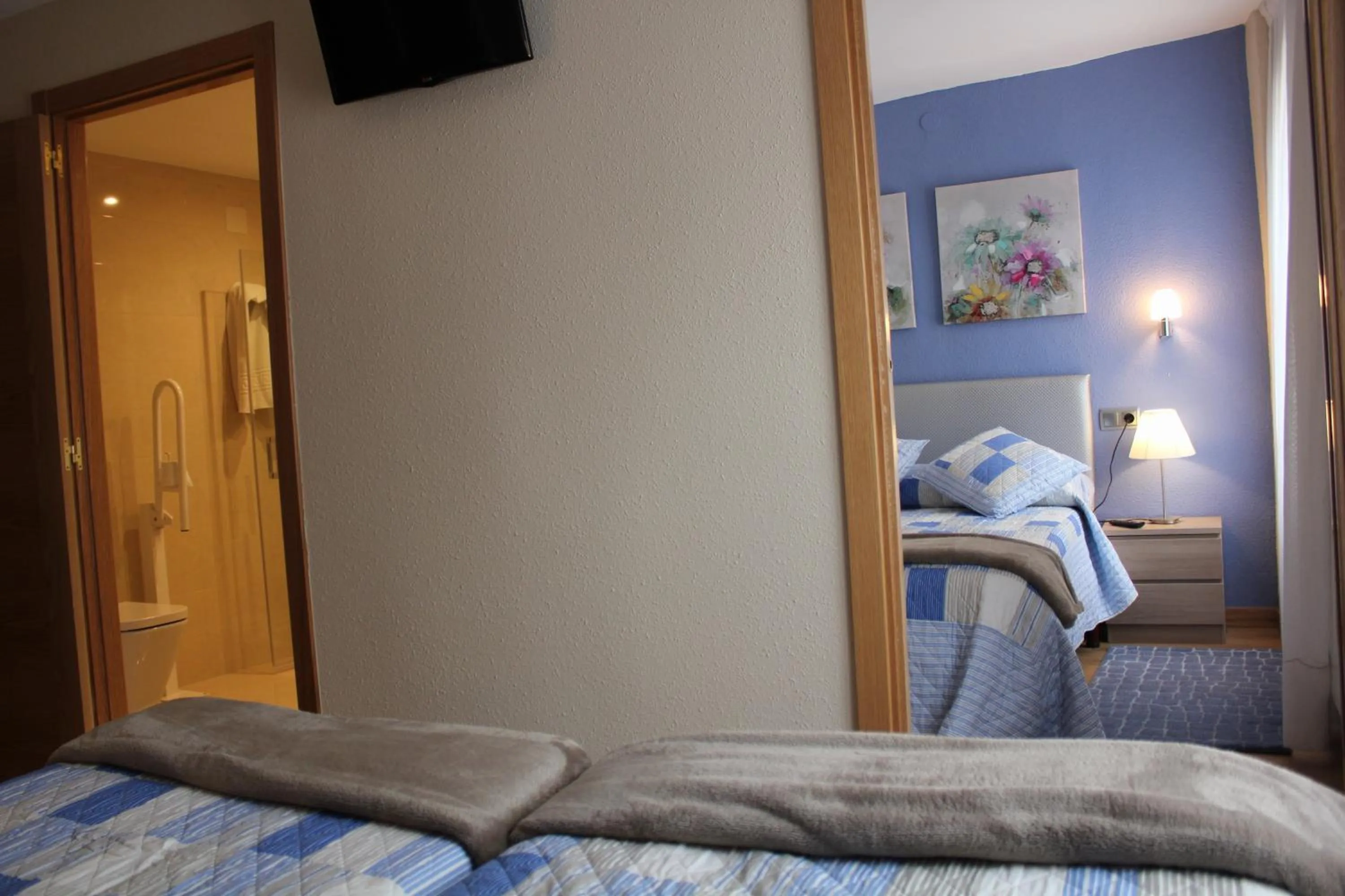 Decorative detail, Bed in Hotel Parras Arnedillo