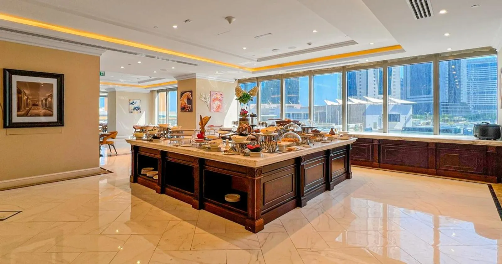 Restaurant/places to eat in Westpac Hotel & Suites - Westbay Doha