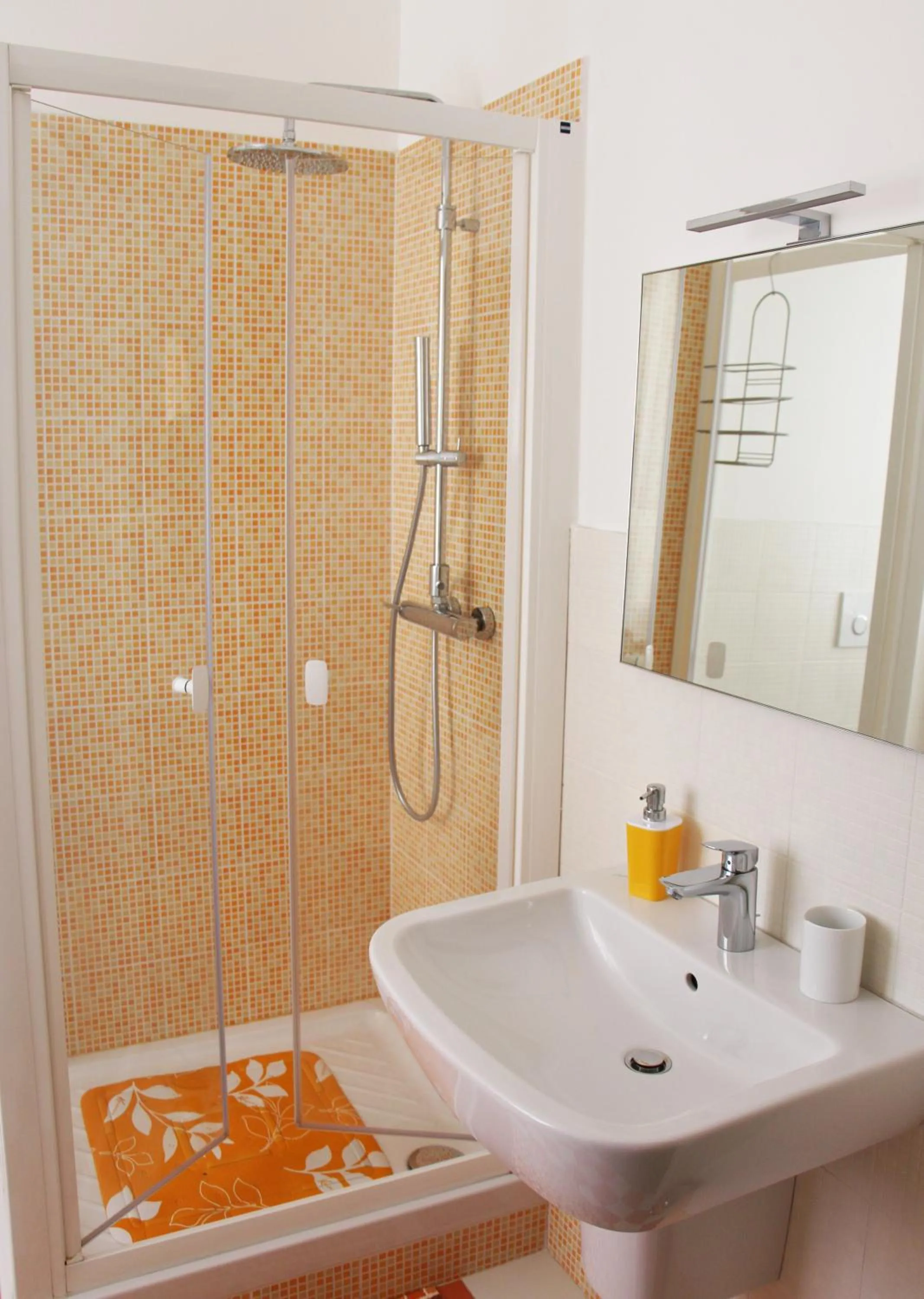 Shower in Smart Rooms