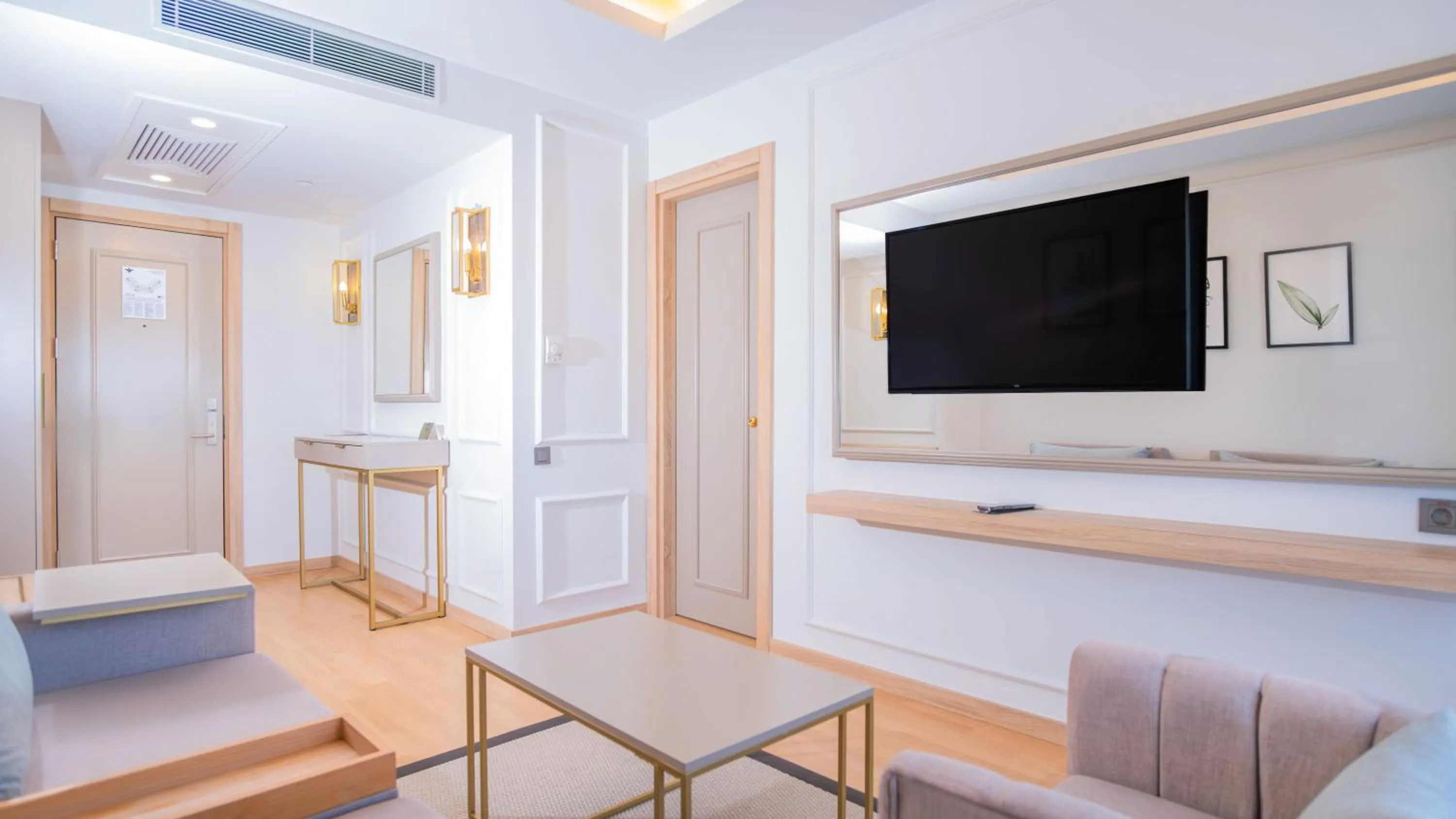 TV and multimedia in Miramare Queen Hotel - Ultra All Inclusive