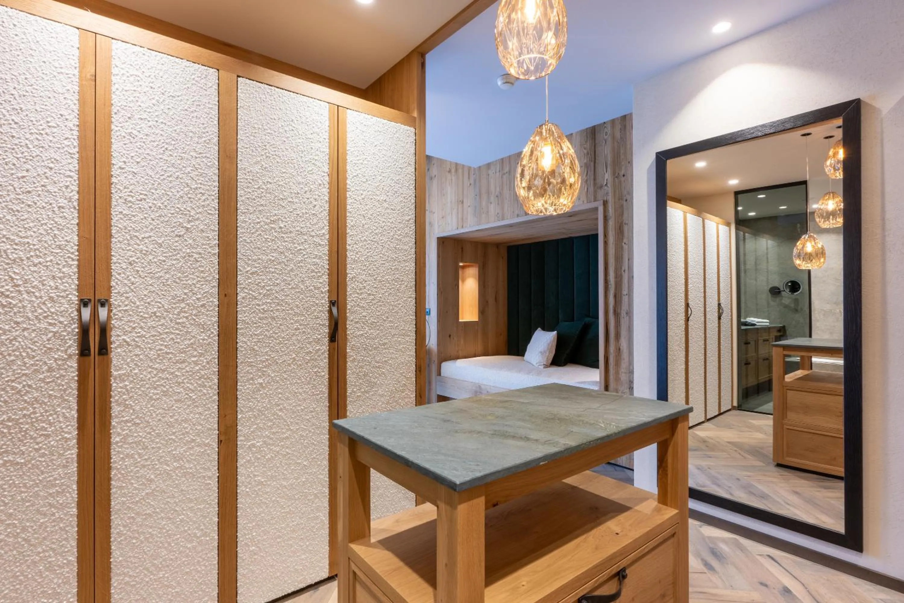 wardrobe, Bed in Mirabell Dolomites Hotel - Luxury Ayurveda & Spa