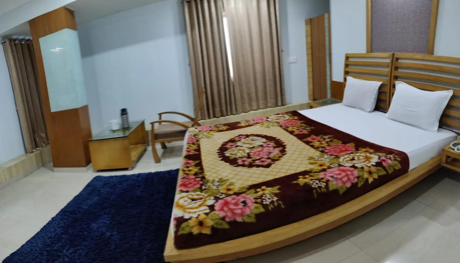 Photo of the whole room, Bed in Hotel Easy Retreat