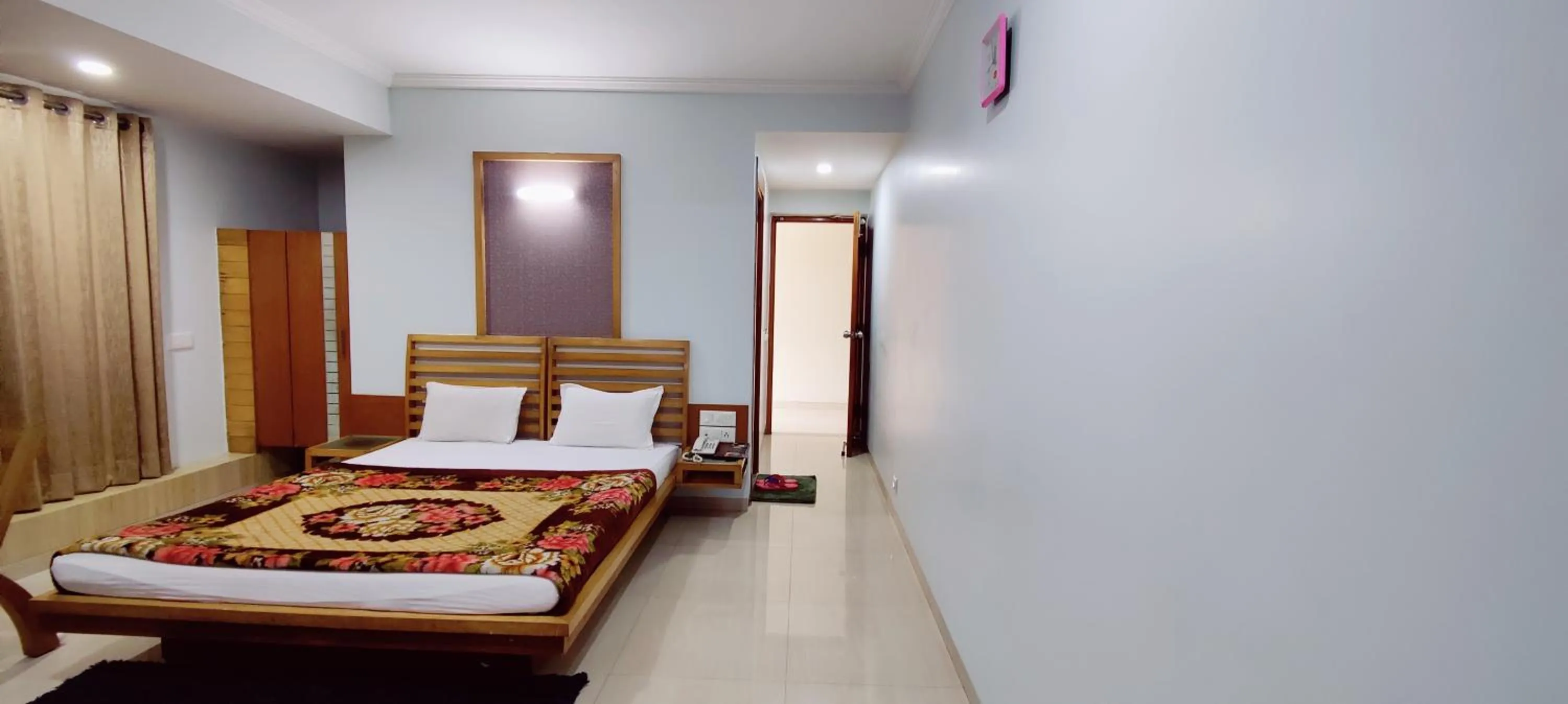 Photo of the whole room, Bed in Hotel Easy Retreat