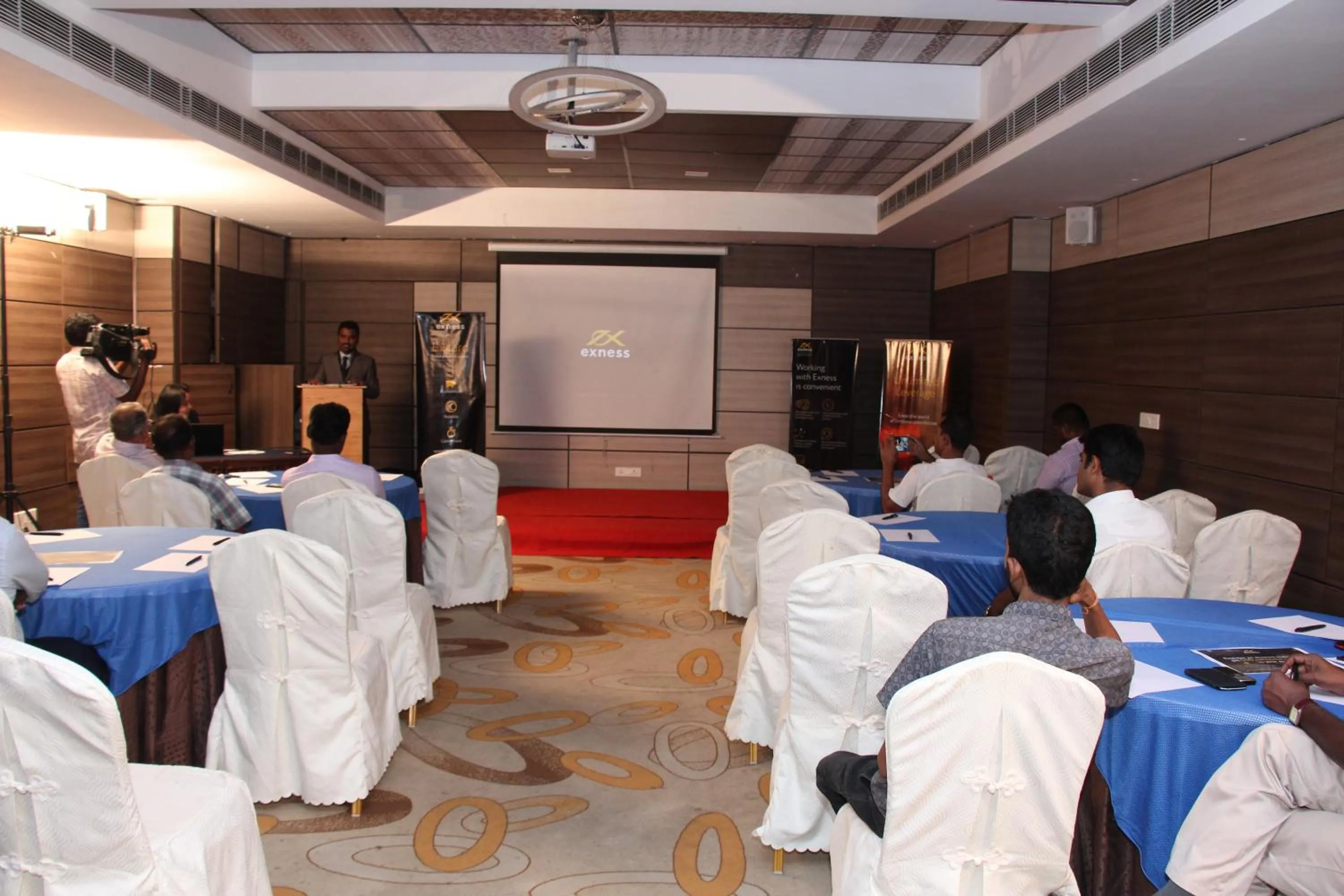 Business facilities in Hotel Atrium