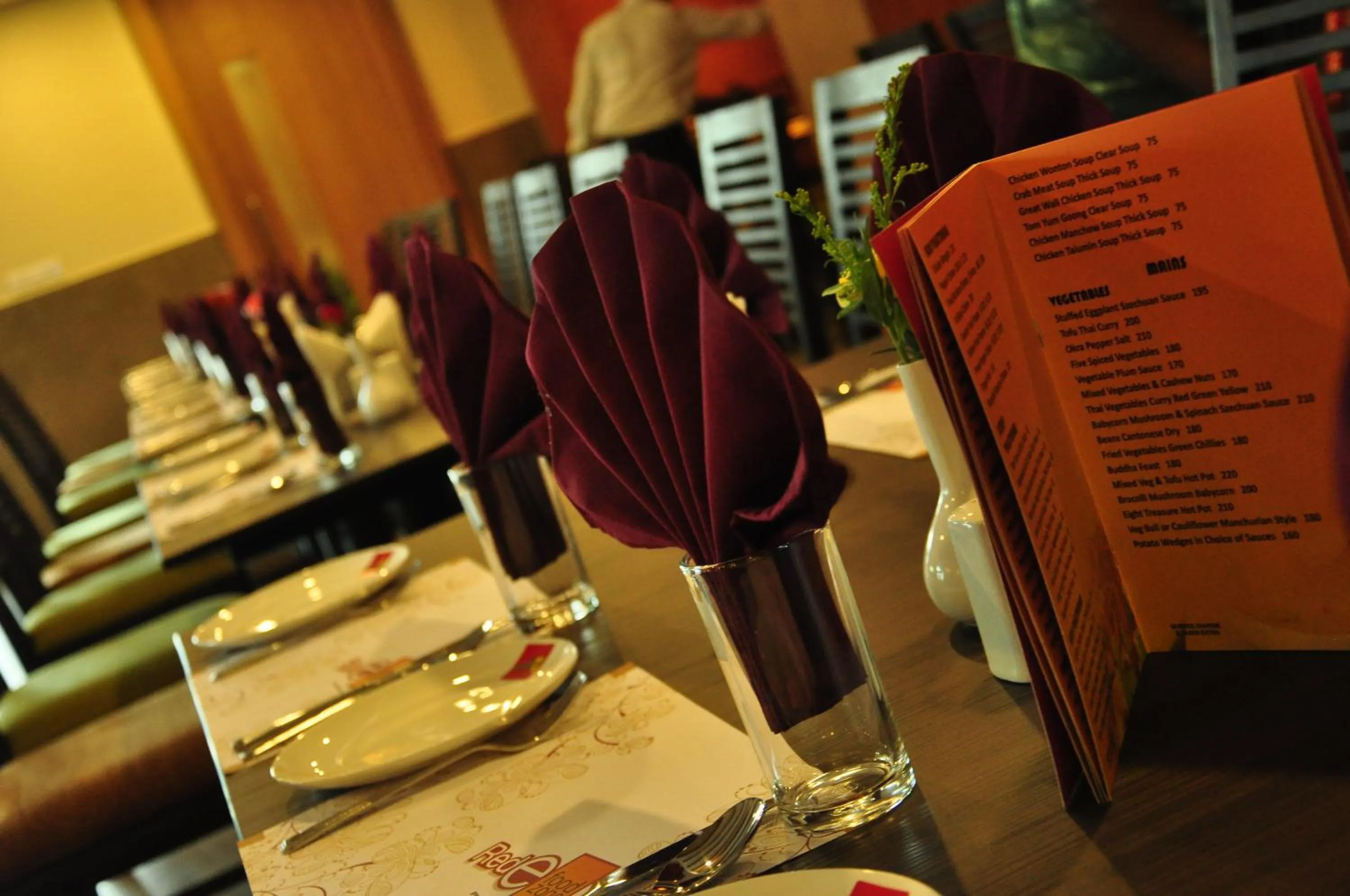 Restaurant/places to eat in Hotel Atrium