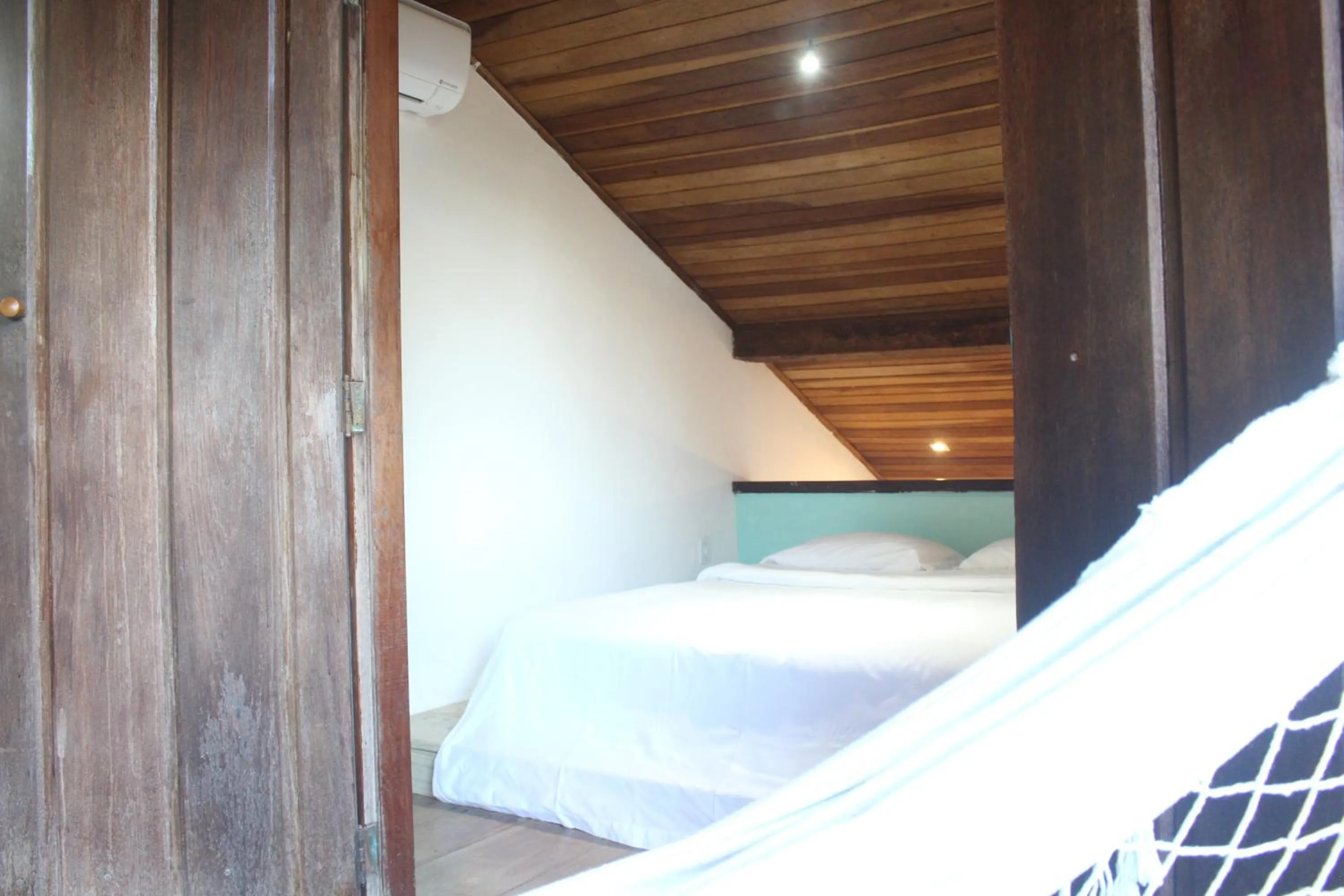 Bedroom, Bed in Calypso INN